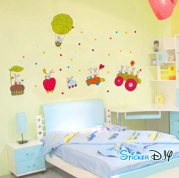 Transparent wall sticker สติ๊กเกอร์ติดผนัง กระต่ายน้อยรถไฟแครอท (กว้าง145cm.xสูง90cm.)