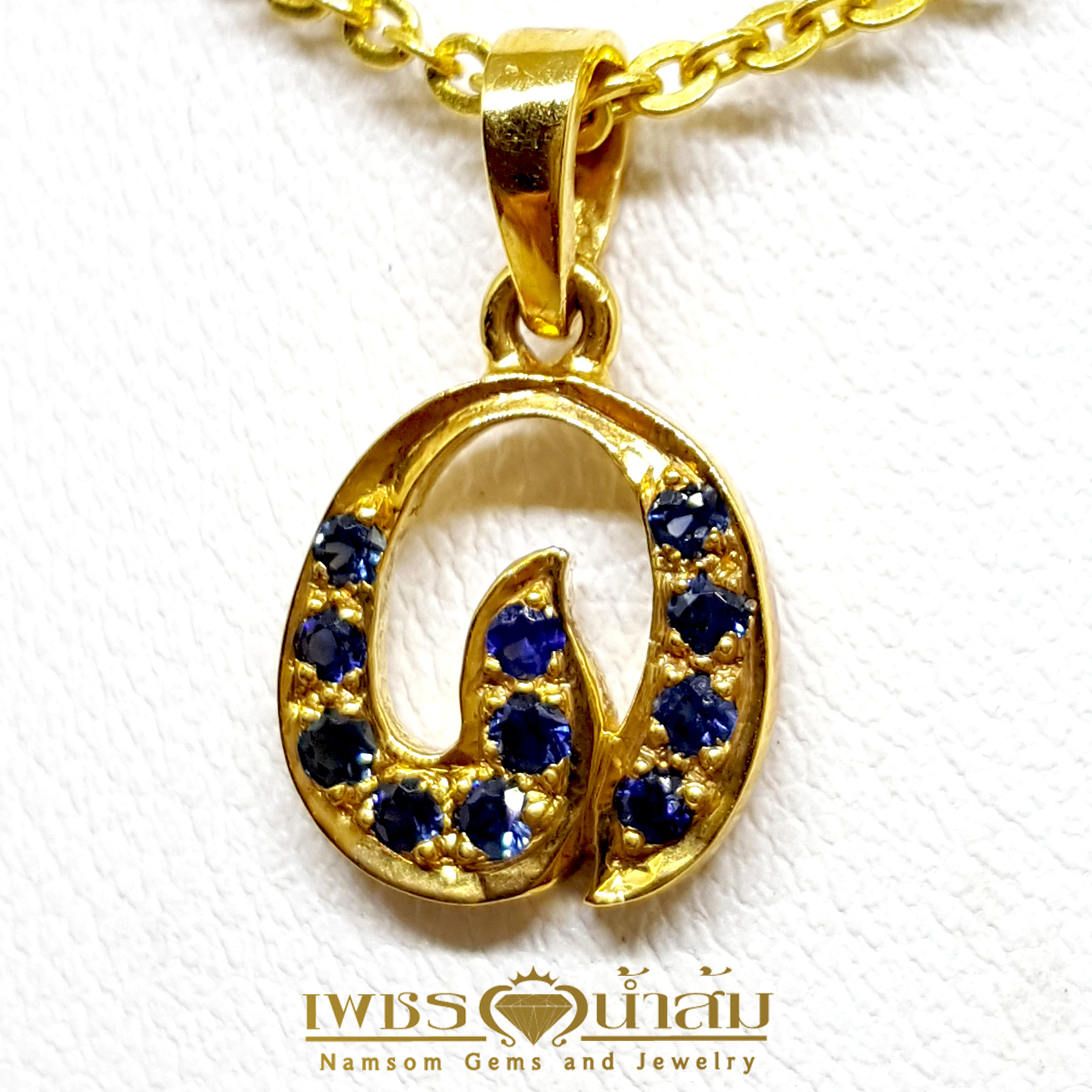 จี้พลอยไพลิน Blue Sapphire ชิ้นเล็กน่ารัก สวมใส่ได้ทุกวัน