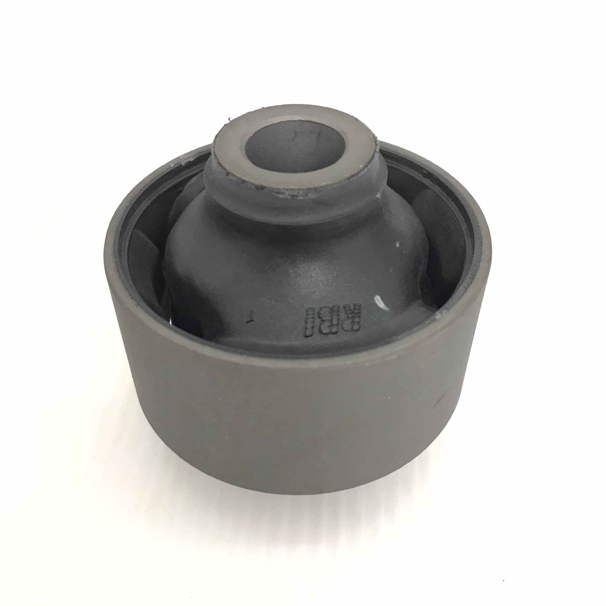 (1ตัว)บู๊ชปีกนก MITSUBISHIตัวล่าง ตัวใหญ่ Spacewagon NA4 ปี 2009-2014ตัวล่าง มิตซูบิชิ สเปควาก้อน /LOWER/BIG ARM BUSHINGยี่ห้อRBI เบอร์ MR594320 / M24NA4WB