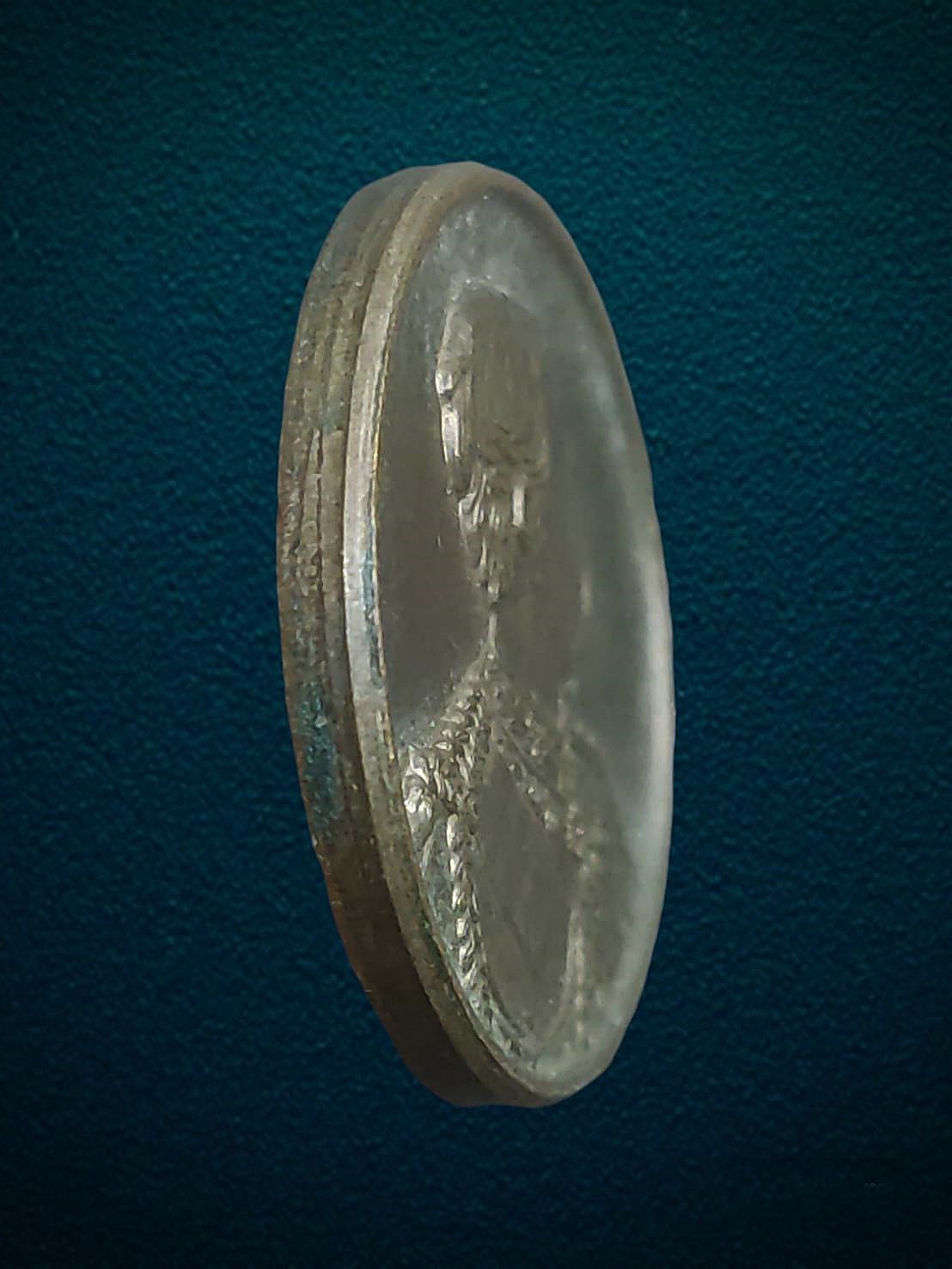 เหรียญ ร. 5 (สมเด็จพระปิยมหาราช) วัดเพลง จ.นนทบุรี เนื้อนวโลหะ