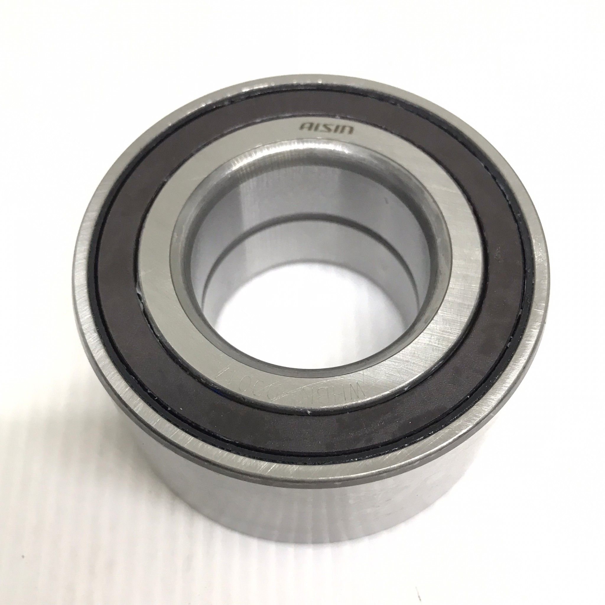 ลูกปืนล้อหน้า NISSAN March / Almara ปี 2012-2018 / NOTE, CUTE ปี 2017-On นิสสัน มาร์ช อเมร่า โน้ท คิวต์ / ขนาด 37x72x37 เบอร์ WHBN-0001A / ยี่ห้อ AISIN (wheel bearing front)