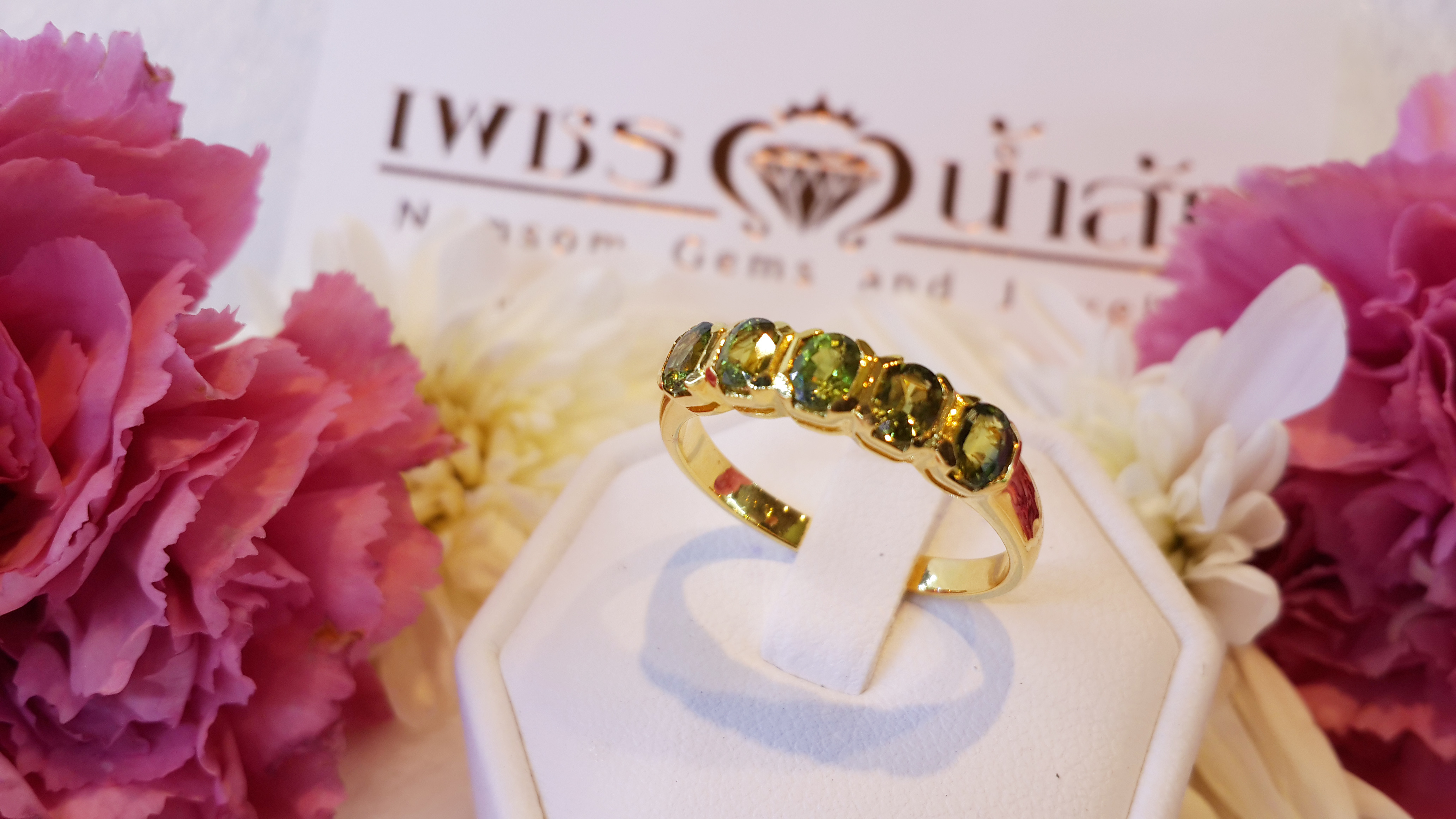 แหวนปลอกมีดเขียวส่อง