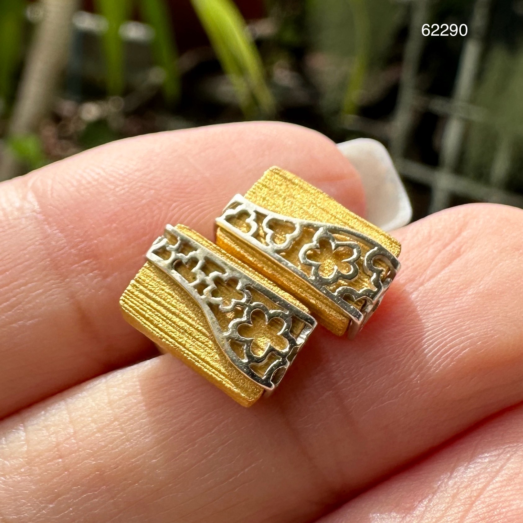 รหัส 62290 ต่างหู Gold Master ทอง24K + ทอง18K ลายใบโคลเวอร์ แป้นทอง14K งานสวยมาก นน. 4.11 g
