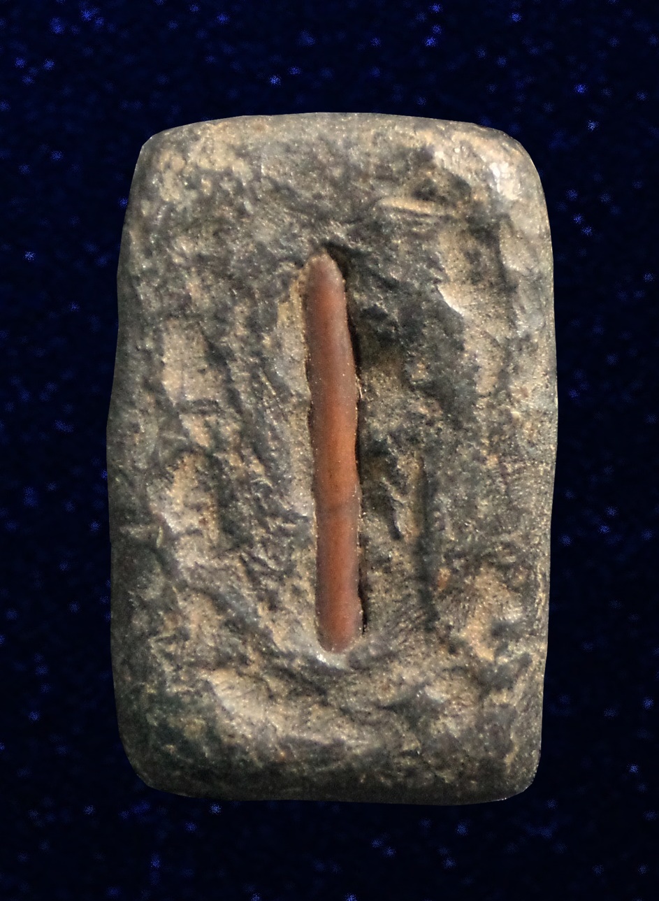 พระพิมพ์บัวบาน ฝังตะกรุด เนื้อชินตะกั่ว หลวงปู่ศุข วัดปากคลองมะขามเฒ่า ชัยนาท