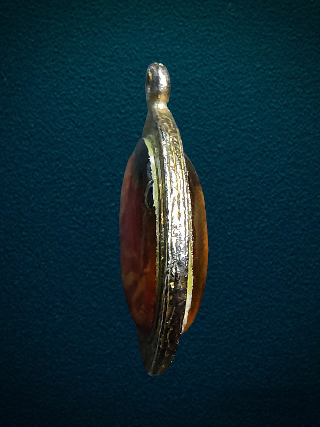 ล็อกเก็ตหลวงปู่ทวด วัดช้างให้ หลังพ่อท่านคล้าย วัดสวนขัน นครศรีธรรมราช