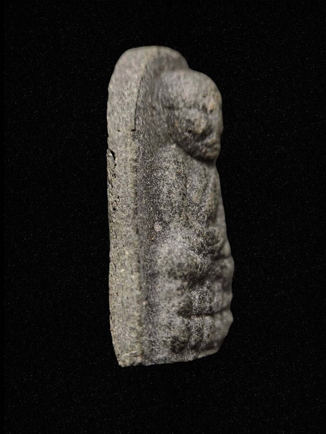 หลวงปู่ทวดพิมพ์พระรอด รุ่นพระเจ้าห้าพระองค์ วัดสุทัศน์ กทม หลวงปู่หมุน วัดบ้านจาน ปลุกเสก ปี 2544