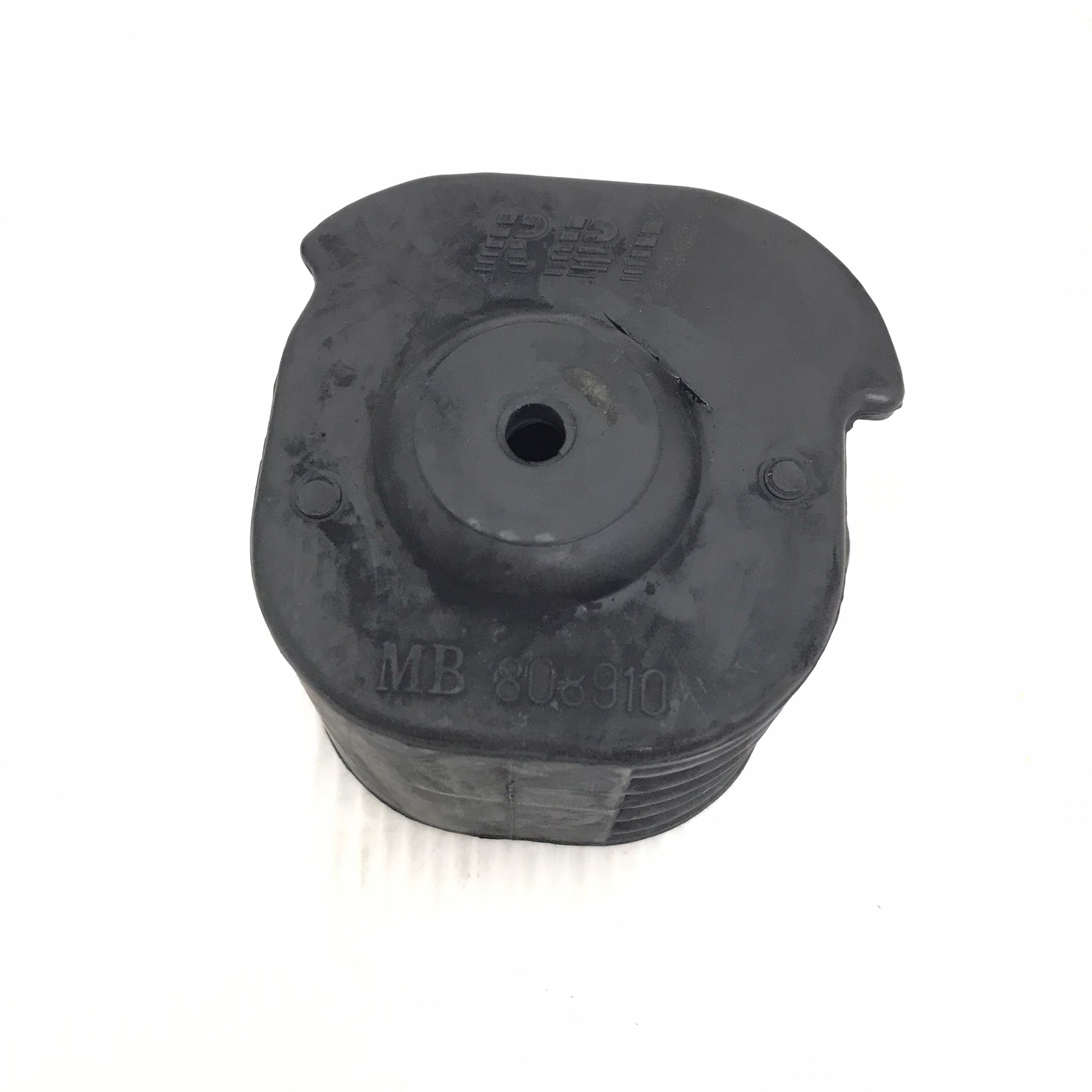 (1ตัว) บู๊ชปีกนก MITSUBISHI E-CAR ปี 1990-1999 / CB1 /CB2 / CK2 / CK5 (ข้างขวา) ตัว ล่าง มิตซูบิชิ อีคาร์ / LOWER / ARM BUSHING ยี่ห้อ RBI เบอร์ MB808910 / M2426R