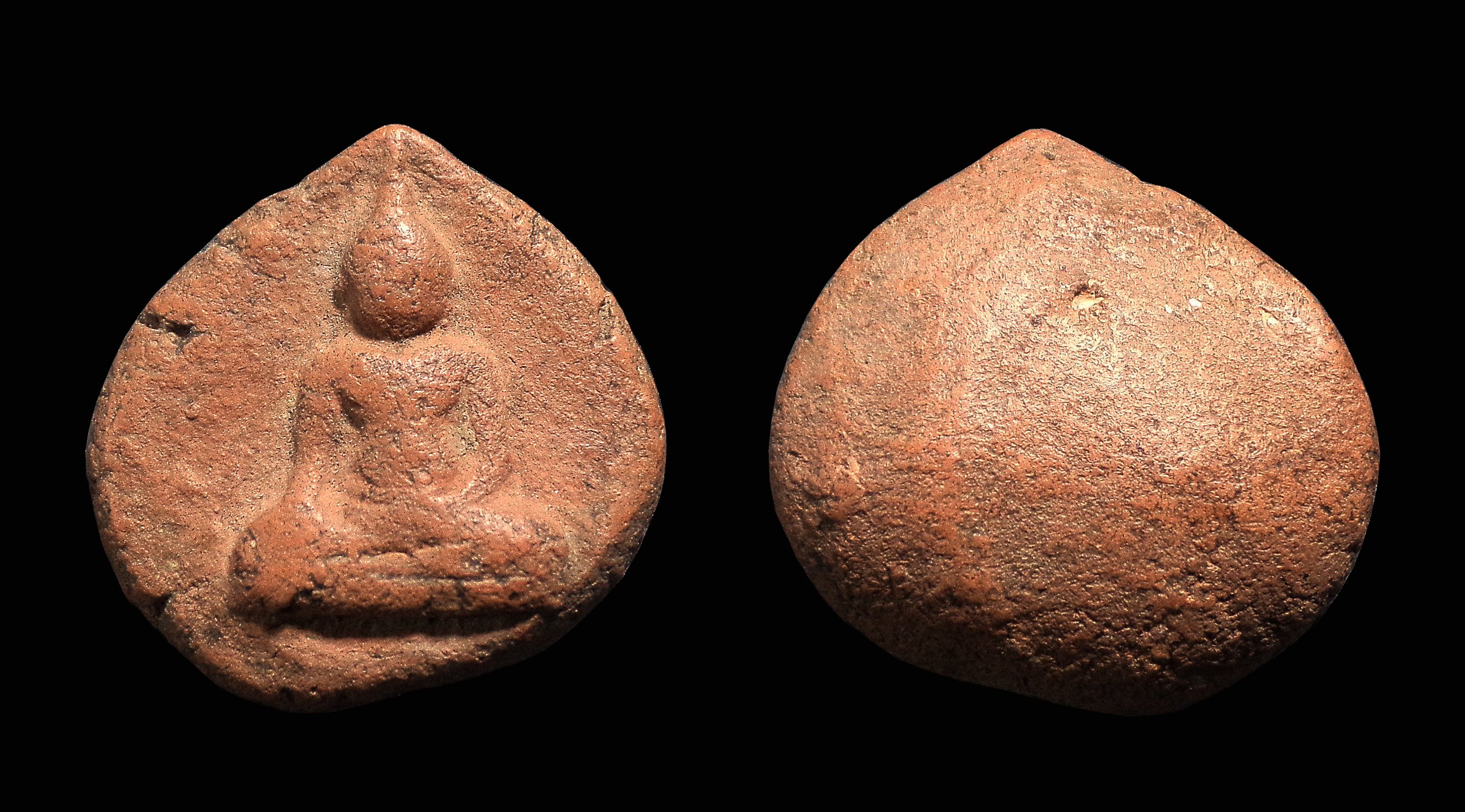 พระนางกลีบบัว กรุลานดอกไม้ จ.สุโขทัย