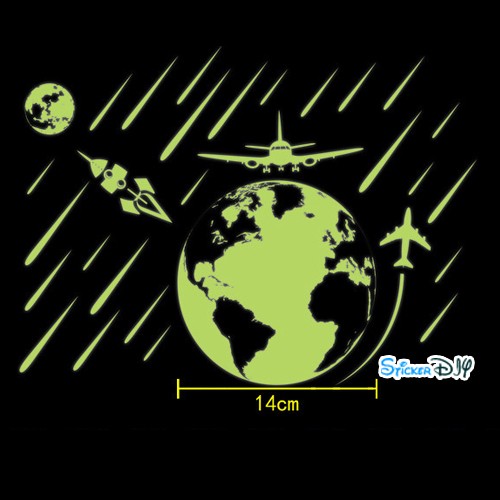 Transparent Luminescent Wall Sticker สติ๊กเกอร์ติดผนังเรืองแสง EARTH (กว้าง36cm.xสูง26cm.)
