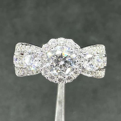 รหัส 62636 แหวน เพชรเดี่ยว Jubilee 0.61 ct น้ำ 100 D color vs1 3EX ฝังเพชร 52/0.98 ct ทอง18Kขาว พร้อม Cert. GIA