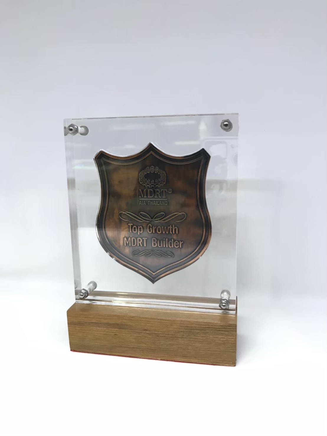 TROPHY106