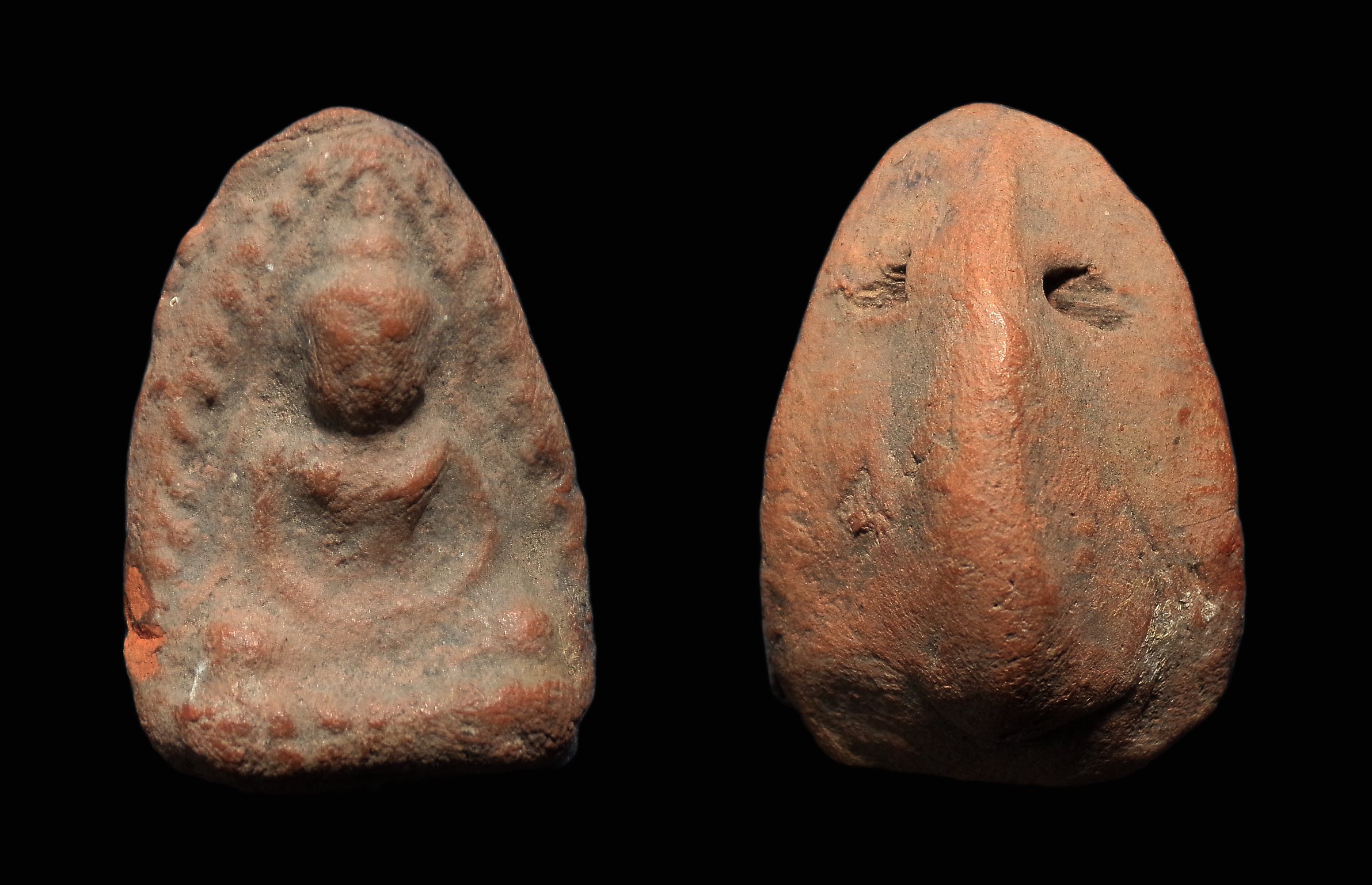 พระหูไหคล้องคอช้าง พิมพ์หลวงพ่อโต สมัยอยุธยา