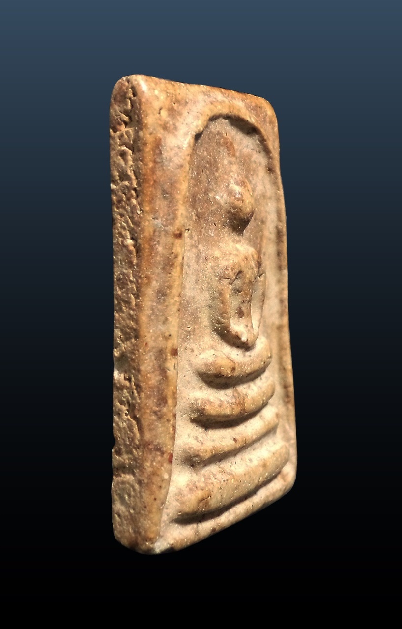 พระสมเด็จ วัดระฆังฯ ทรงเจดีย์ พิมพ์ชะลูด