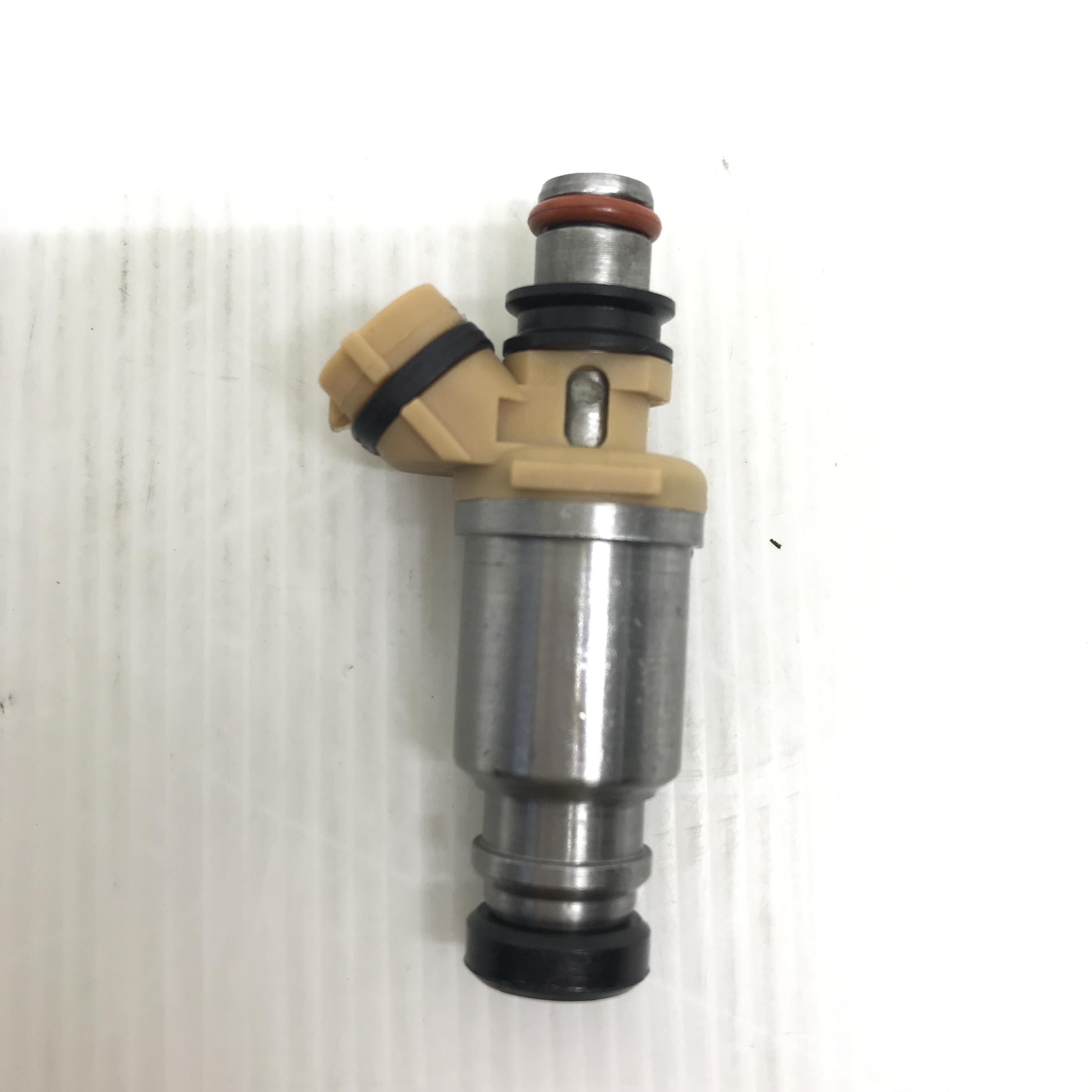 หัวฉีด TOYOTA AE100 / 4AFE โตโยต้า เบอร์ 1INT6150 ยี่ห้อ AARON (Fuel injector)