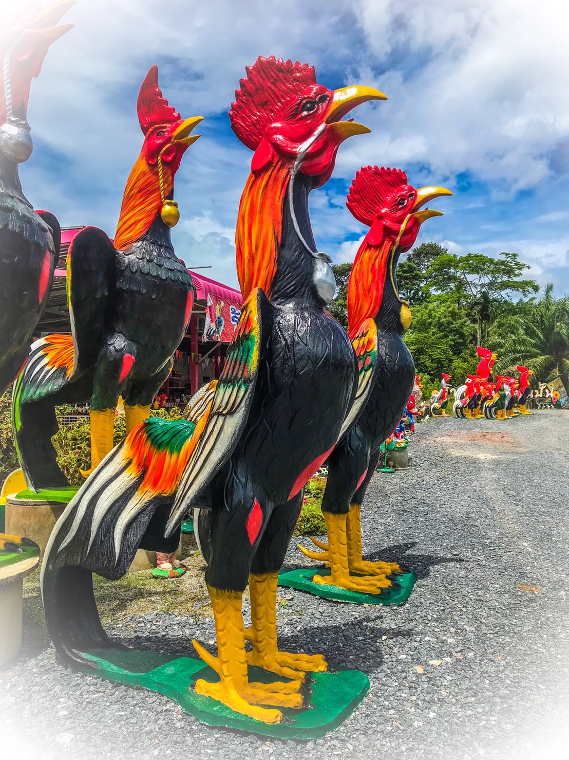 ไก่ปูนปั้นถวายแก้บน-ขอพรตาไข่วัดเจดีย์ ขนาด3.5 เมตร