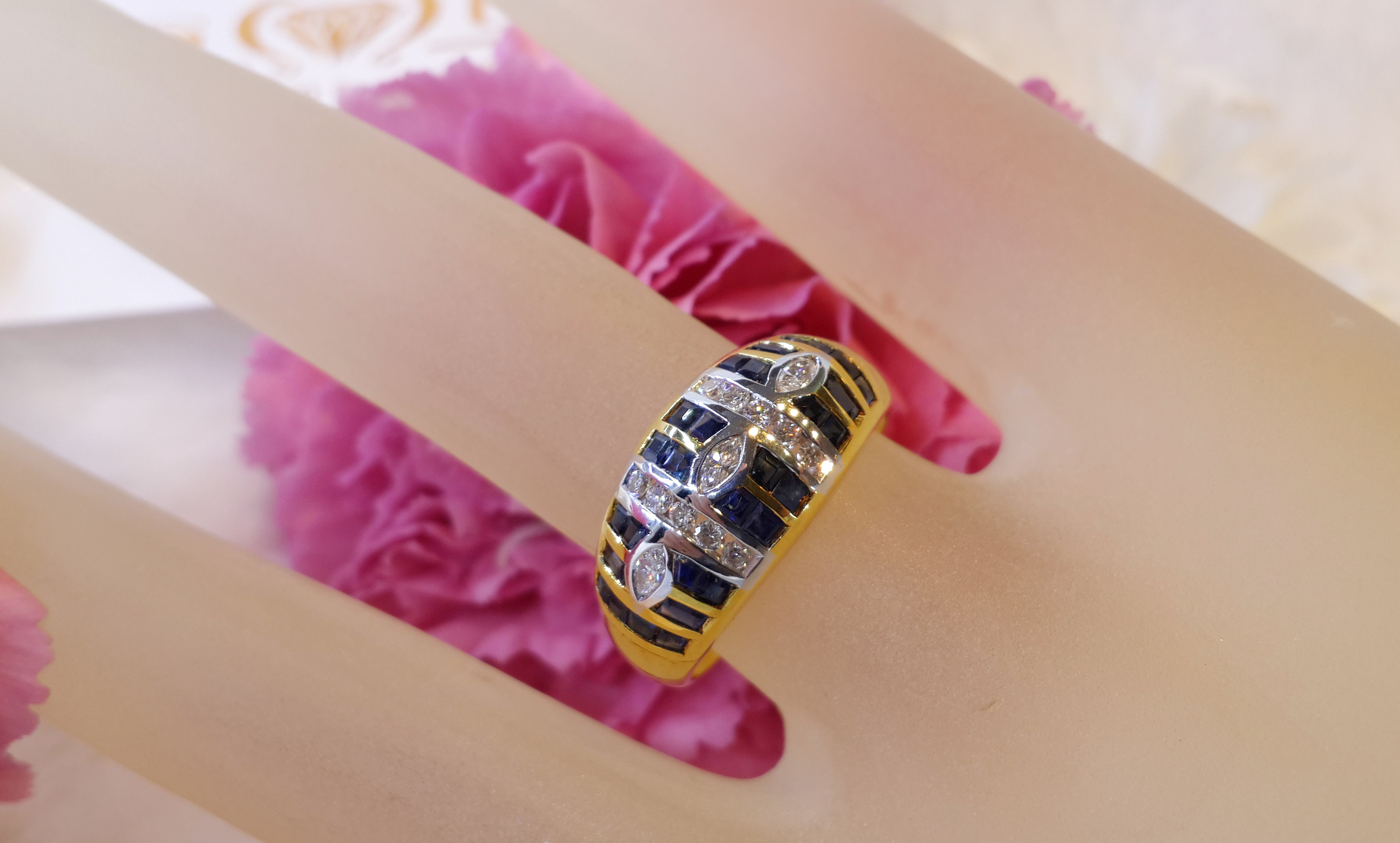 แหวนไพลินประดับเพชร