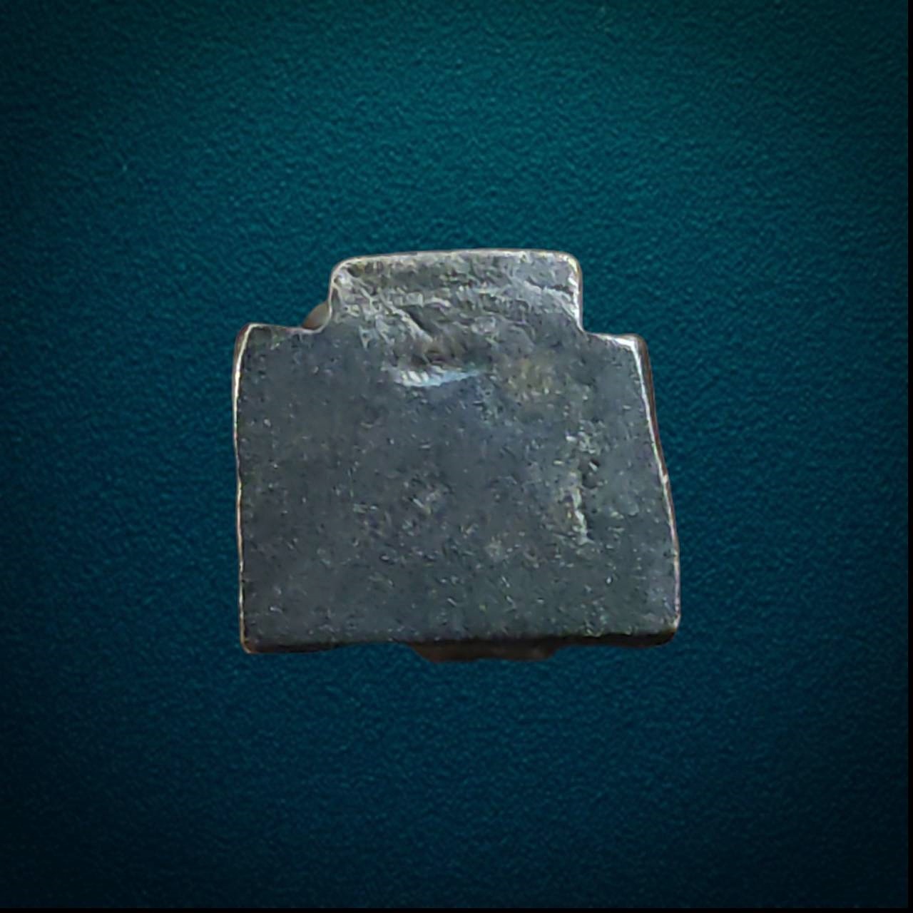 รูปหล่อสมเด็จพระนเรศวร วัดดอนเจดีย์ สุพรรณบุรี