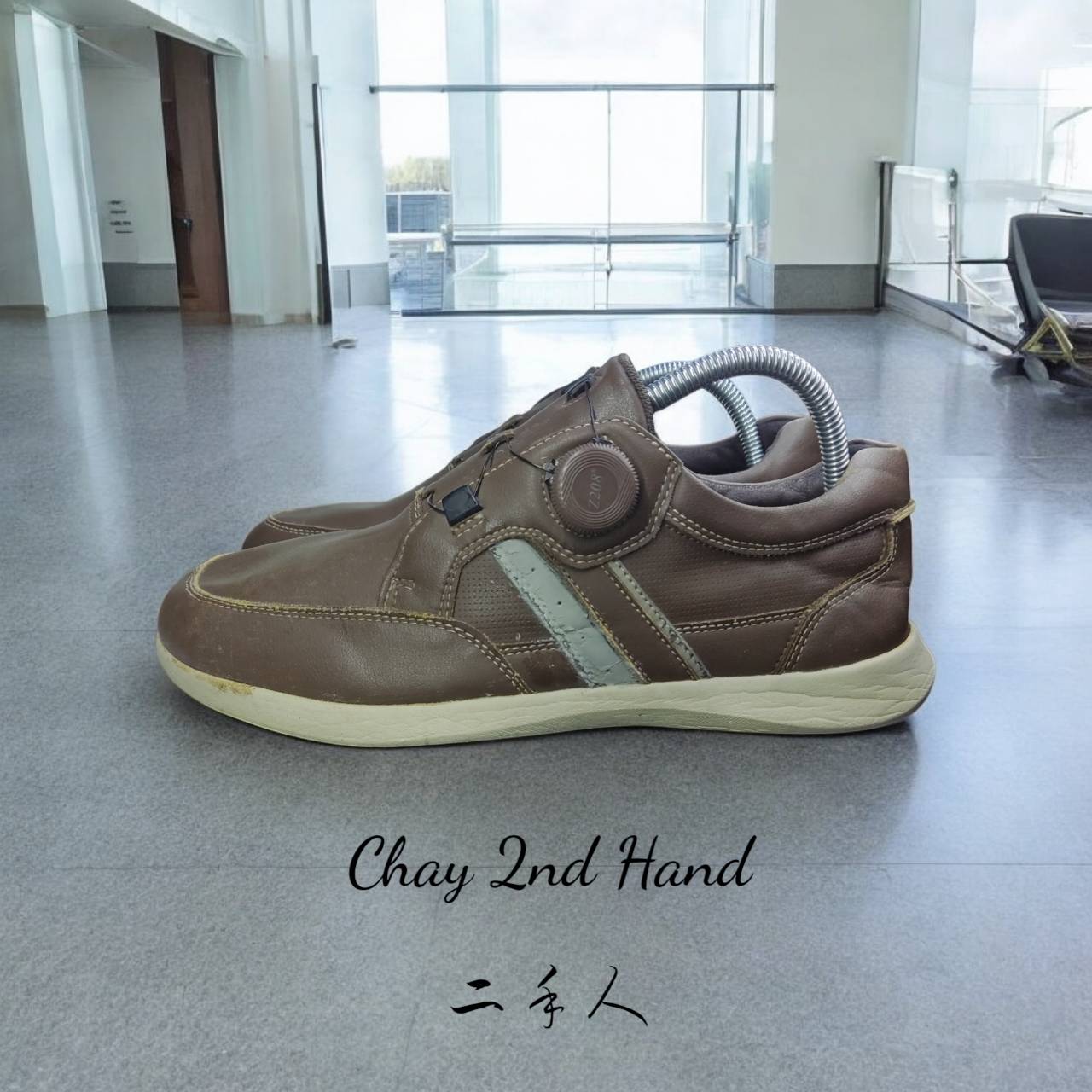 รองเท้ามือสอง SIZE#42 แบรนด์ดัง สภาพสวย ตรงปก SH42A44N318