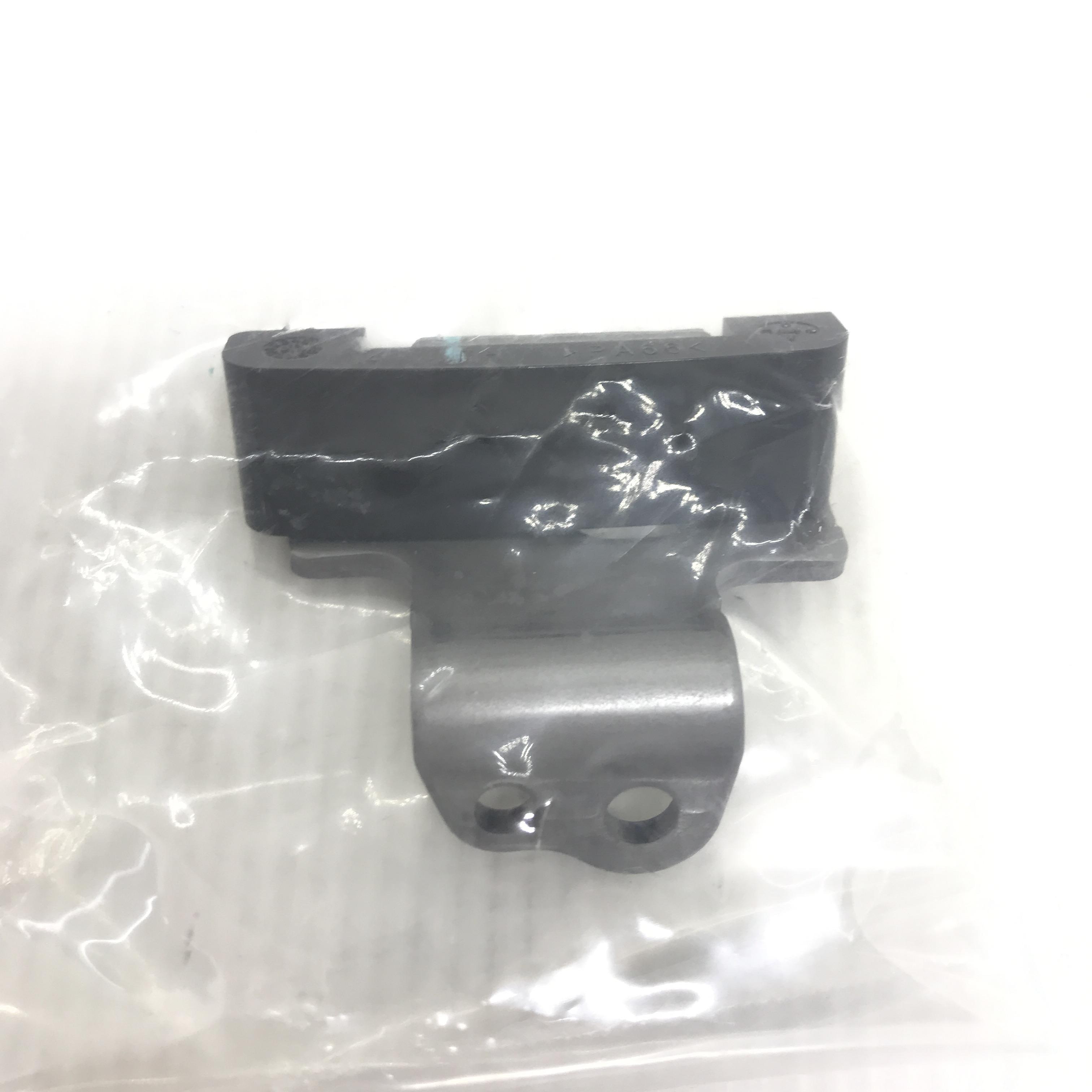 (แท้ศูนย์) ยางรองโซ่ราวลิ้น TOYOTA REVO ยี่ห้อ TOYOTA โตโยต้า รีโว่ / 13566-0E010 Damper Chain Vibration