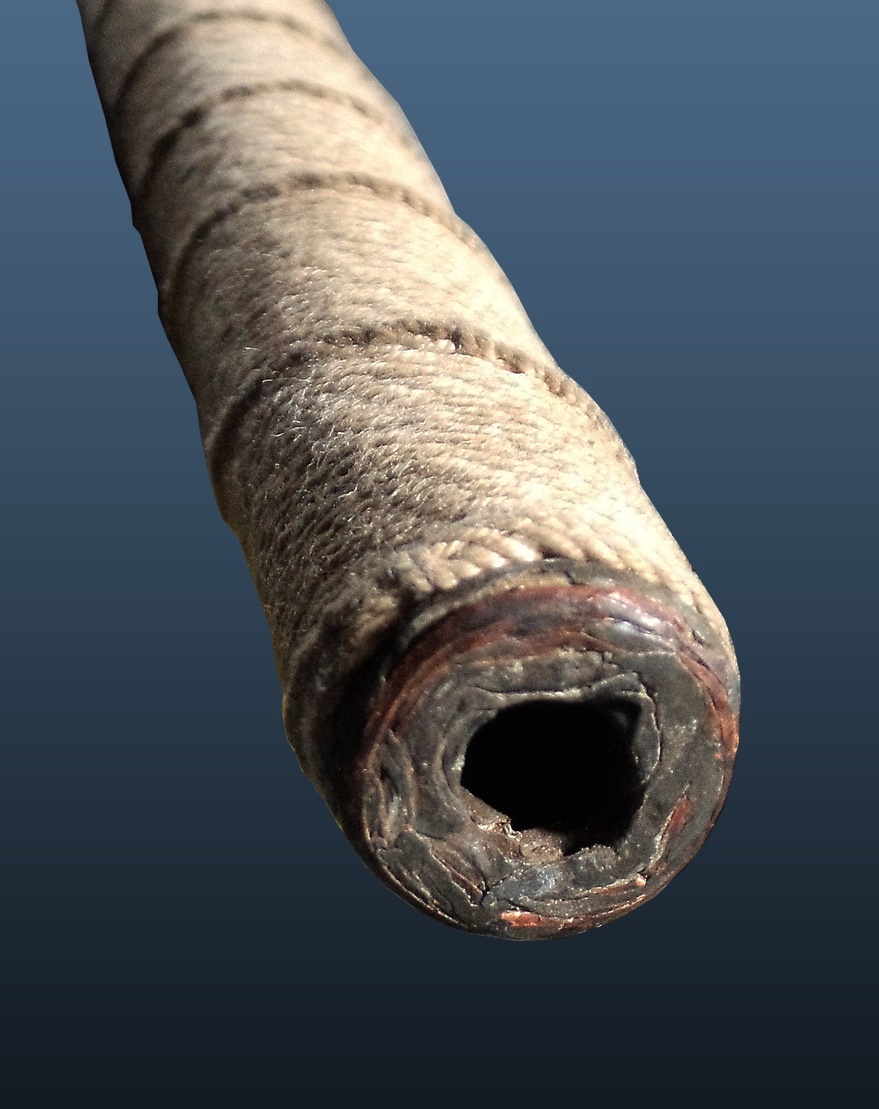 ตะกรุดโทนมหารูดมงคลชาตรี สองกษัตริย์ หลวงพ่อจง วัดหน้าต่างนอก อยุธยา เนื้อทองแดงกับตะกั่ว (ขนาด 4นิ้ว 6หุน)