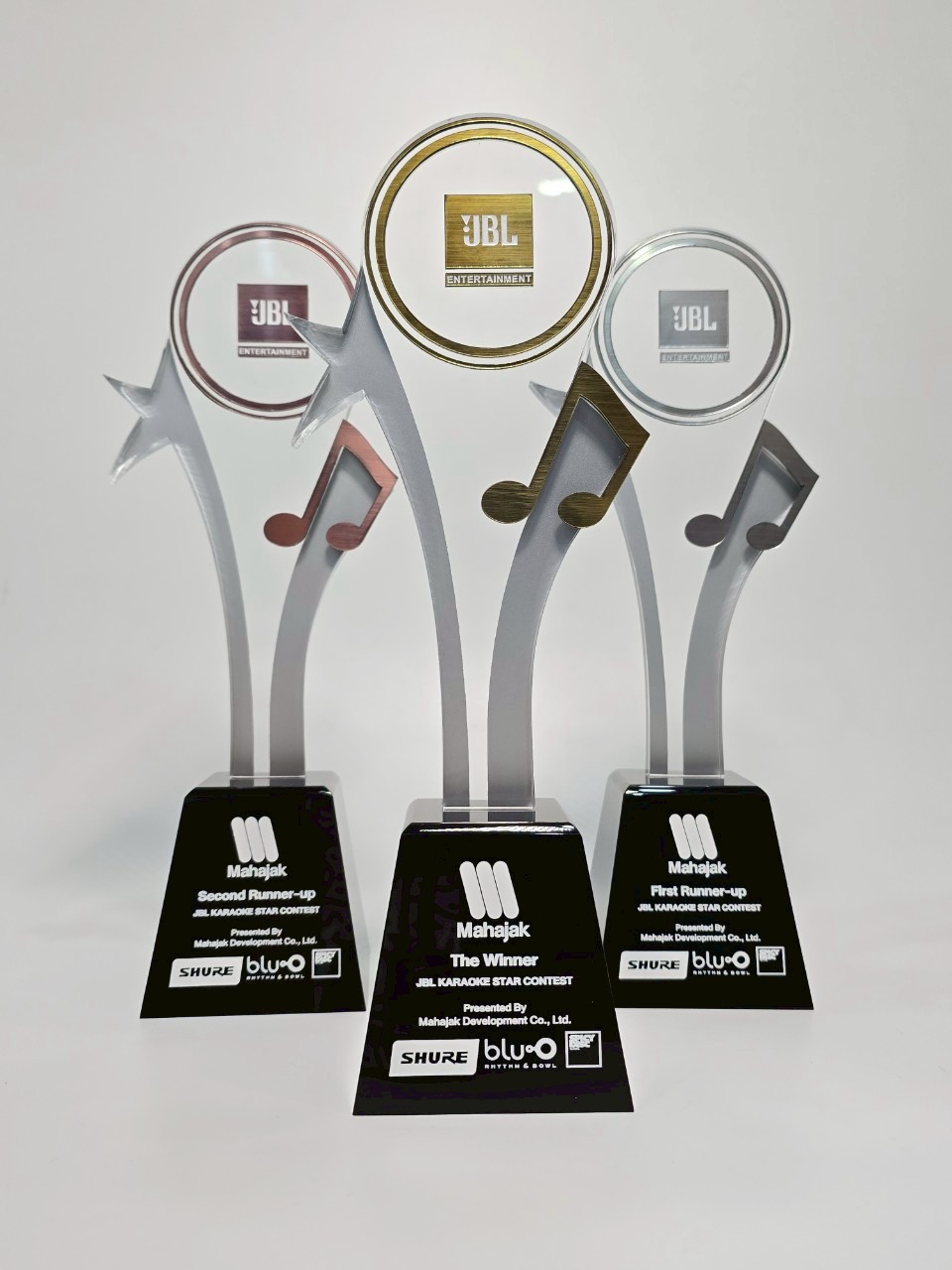 TROPHY737