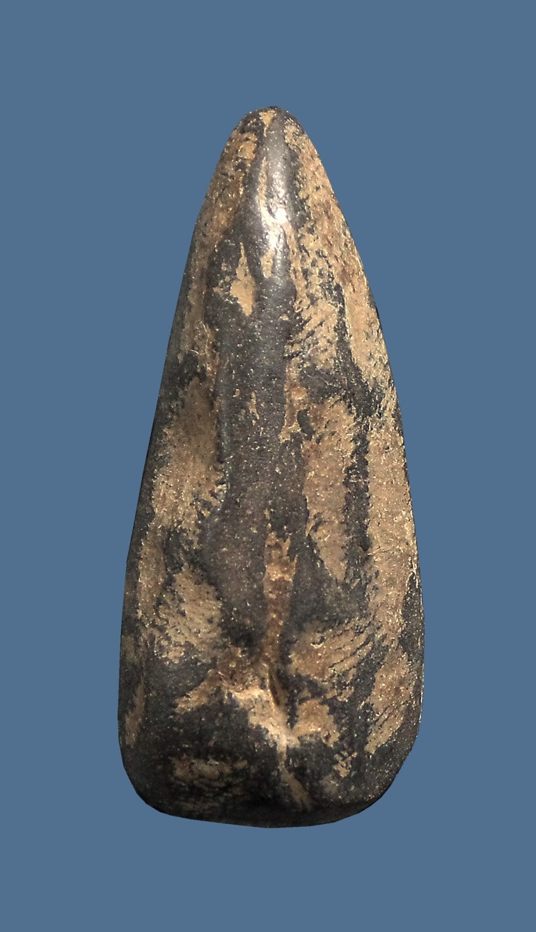 พระนางกำแพงเม็ดมะเคล็ด จ.กำแพงเพชร