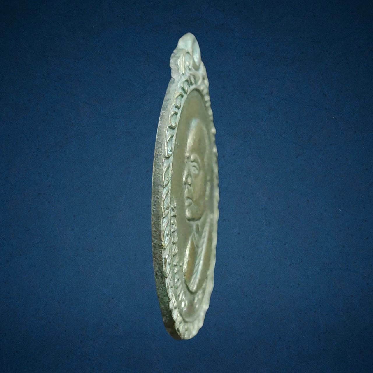 เหรียญหลวงพ่อแพ ออกวัดกำแพงประชาราม สิงห์บุรี ปี 2519