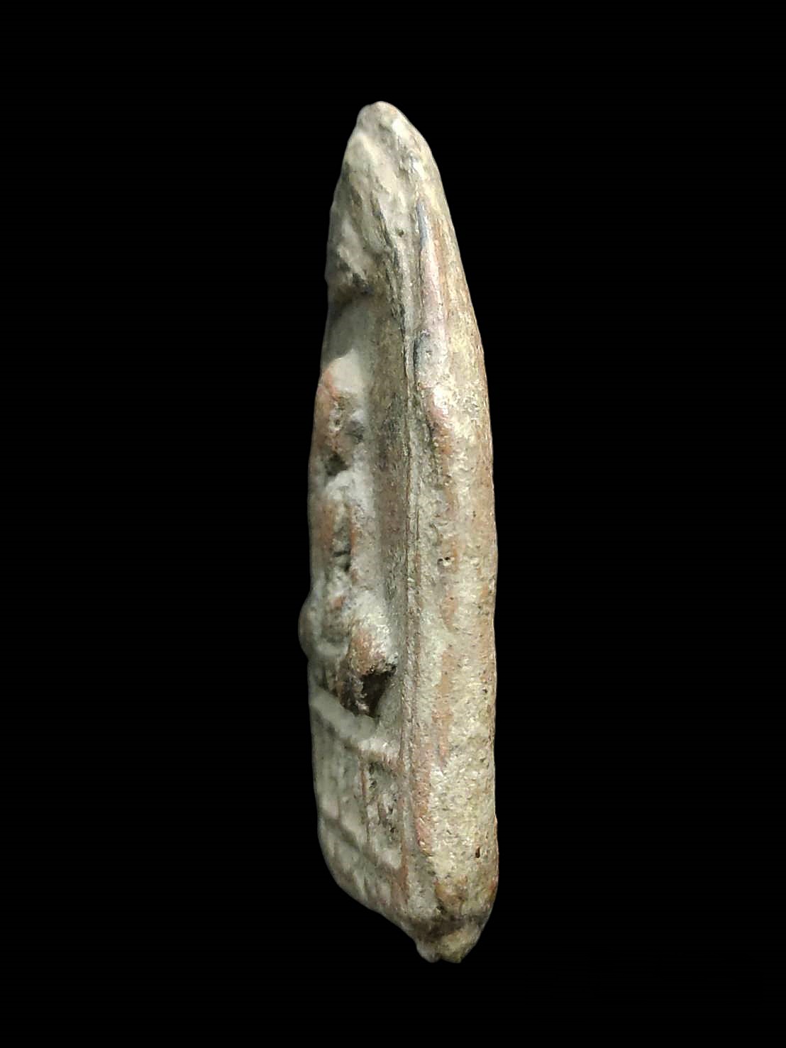 พระร่วงนั่งซุ้มบัลลังค์ กรุ สปจ กำแพงเพชร เนื้อดิน