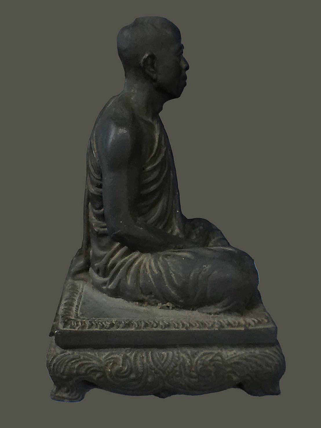 รูปหล่อบูชา หลวงพ่อวิรัช วัดศรีอุดม บ้านหมี่ จังหวัดลพบุรี เนื้อทองเหลือง หล่อหนา มีน้ำหนัก ขนาดสูง 7.5 นิ้ว กว้าง 5.5 นิ้ว