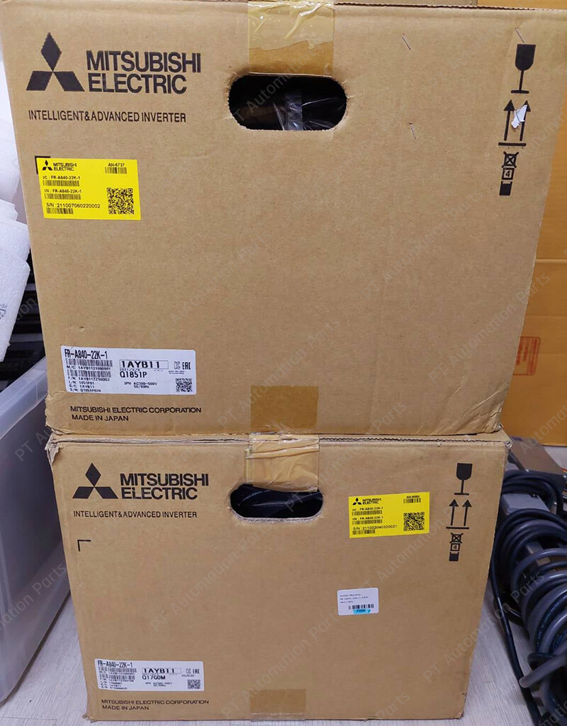Mitsubishi FR-A840-22K-1 Inverter 22KW 30HP Input 3-Phase 380-500VAC Output 3-Phase 380-500VAC 0.2-590Hz A800 Series High Performance Inverter มิตซูบิชิ อินเวอร์เตอร์ เครื่องควบคุมความเร็วรอบมอเตอร์