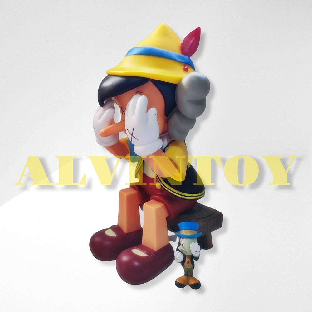 KAWS Pinocchio & Jiminy Cricket โมเดลพิน็อกคิโอ ความสูง 23 ซม. & คริกเก็ต ความสูง 5 ซม.