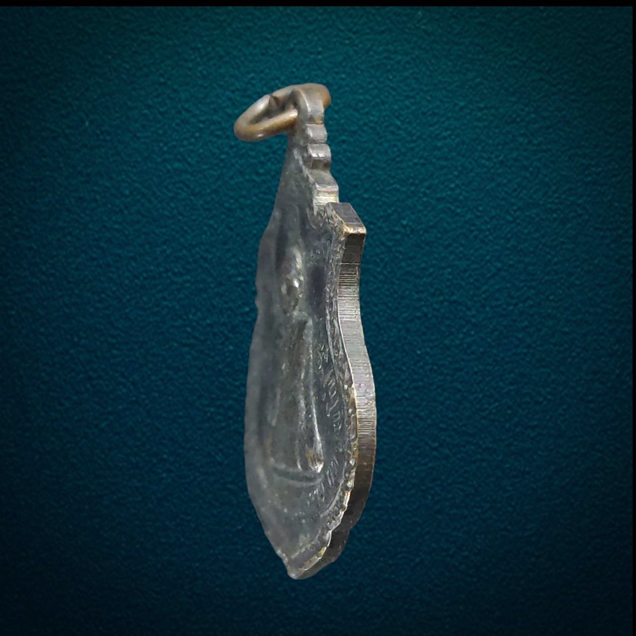 เหรียญหลวงพ่อบุญหลาย วัดสระเกษ จ.อำนาจเจริญ