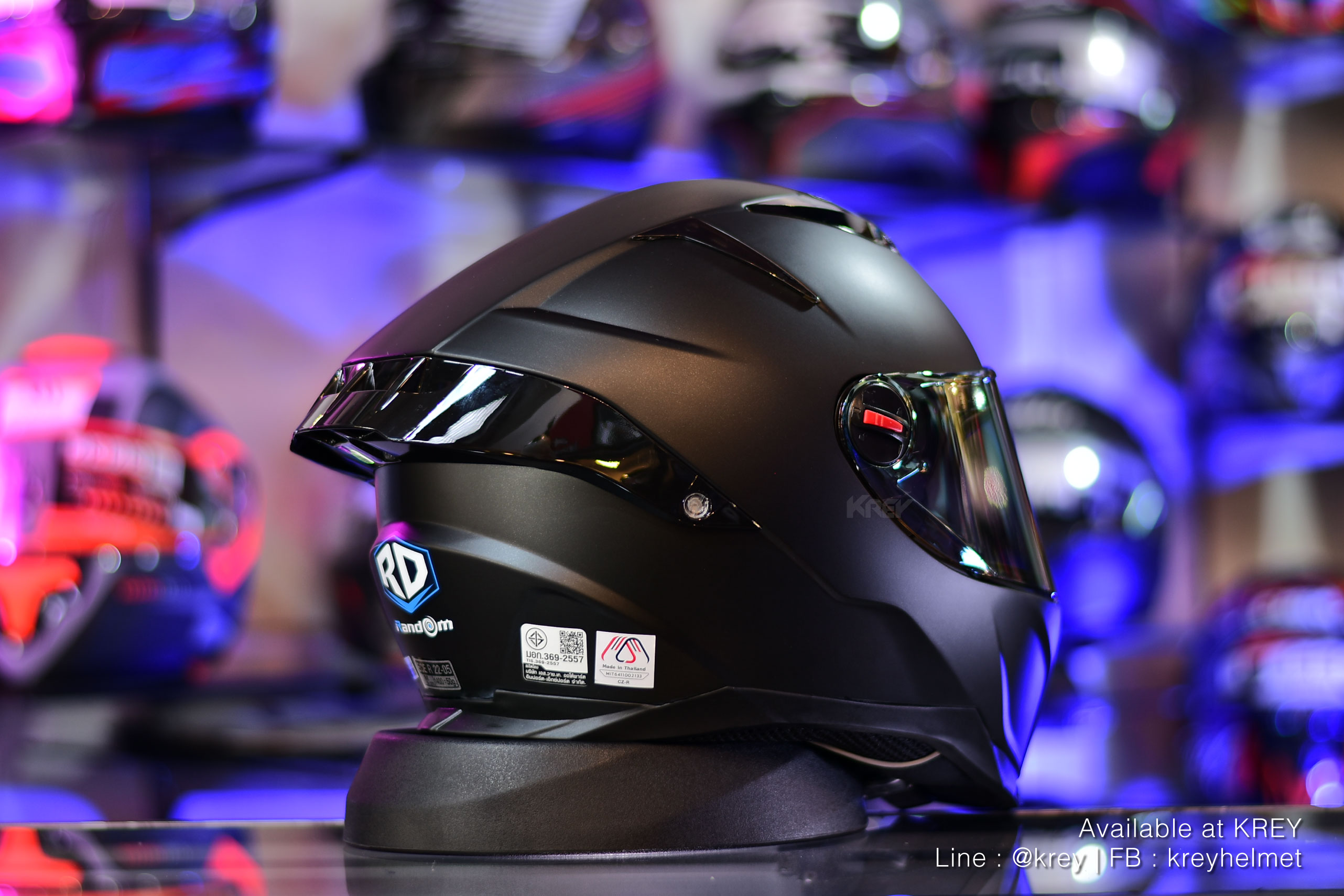 Random model CZR-BT Super Matt Black