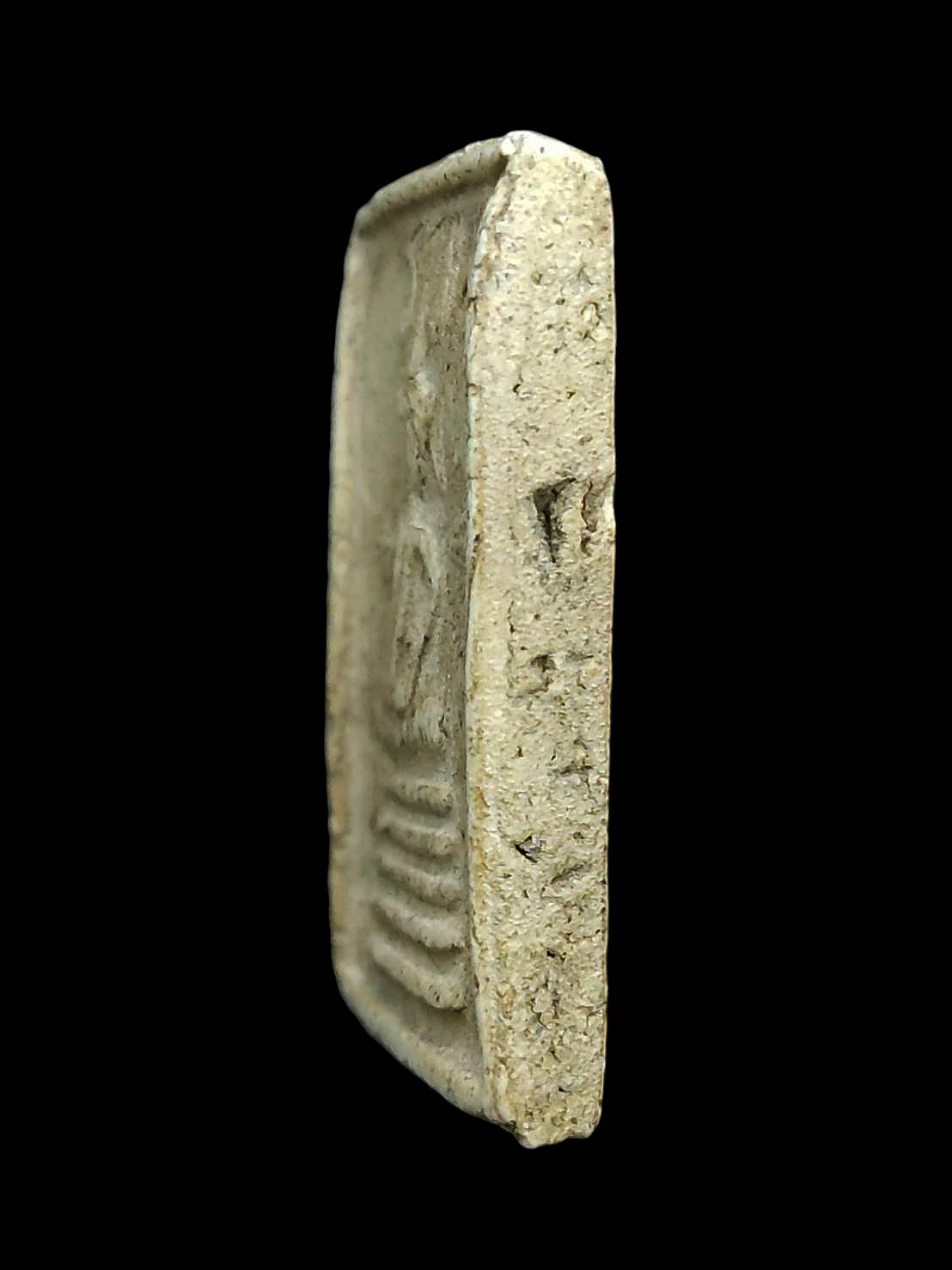 พระสมเด็จวัดเฉลิมพระเกียรติ ฐาน 5 ชั้น ยันต์วา ข้างธง จ.นนทบุรี ปี2431-2443