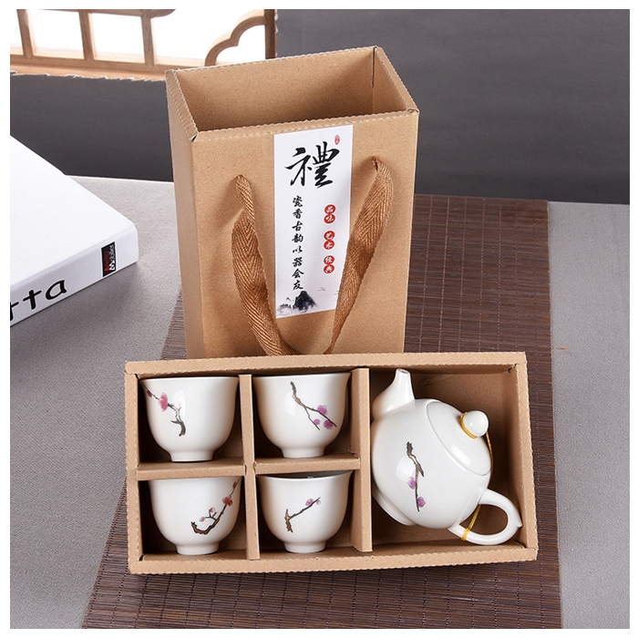 ชุดกาน้ำชา พร้อมถ้วย 4 ใบ สีขาวลายจีน กล่องคร๊าฟ