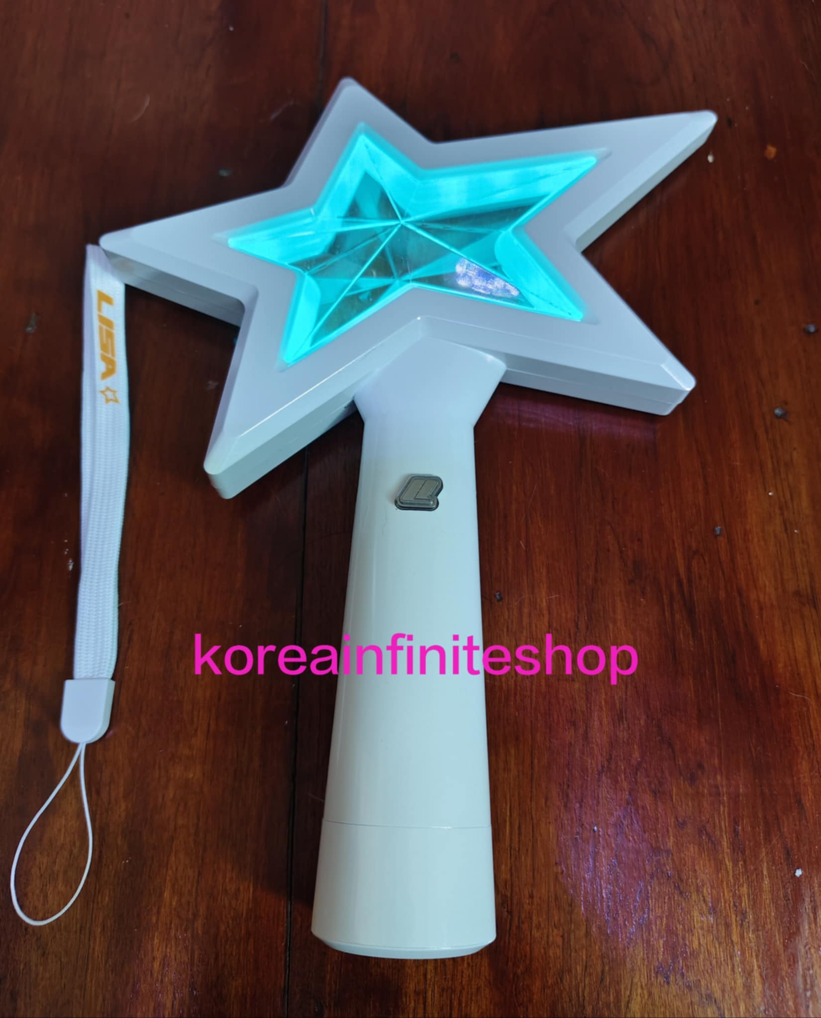 ( พร้อมส่ง ) LISA Official Lightstick