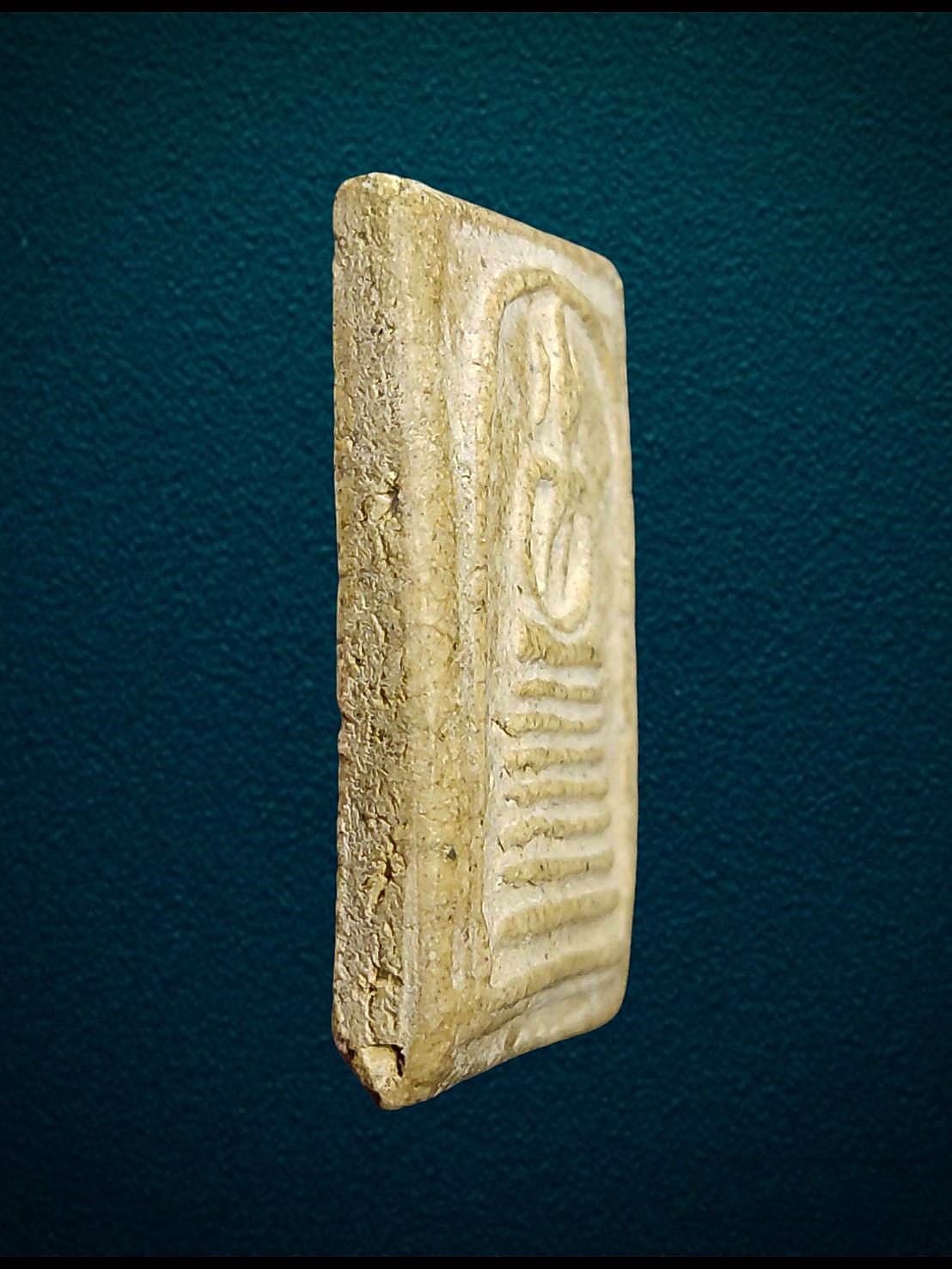 พระสมเด็จเกศไชโย พิมพ์ 7 ชั้นแข้งหมอน