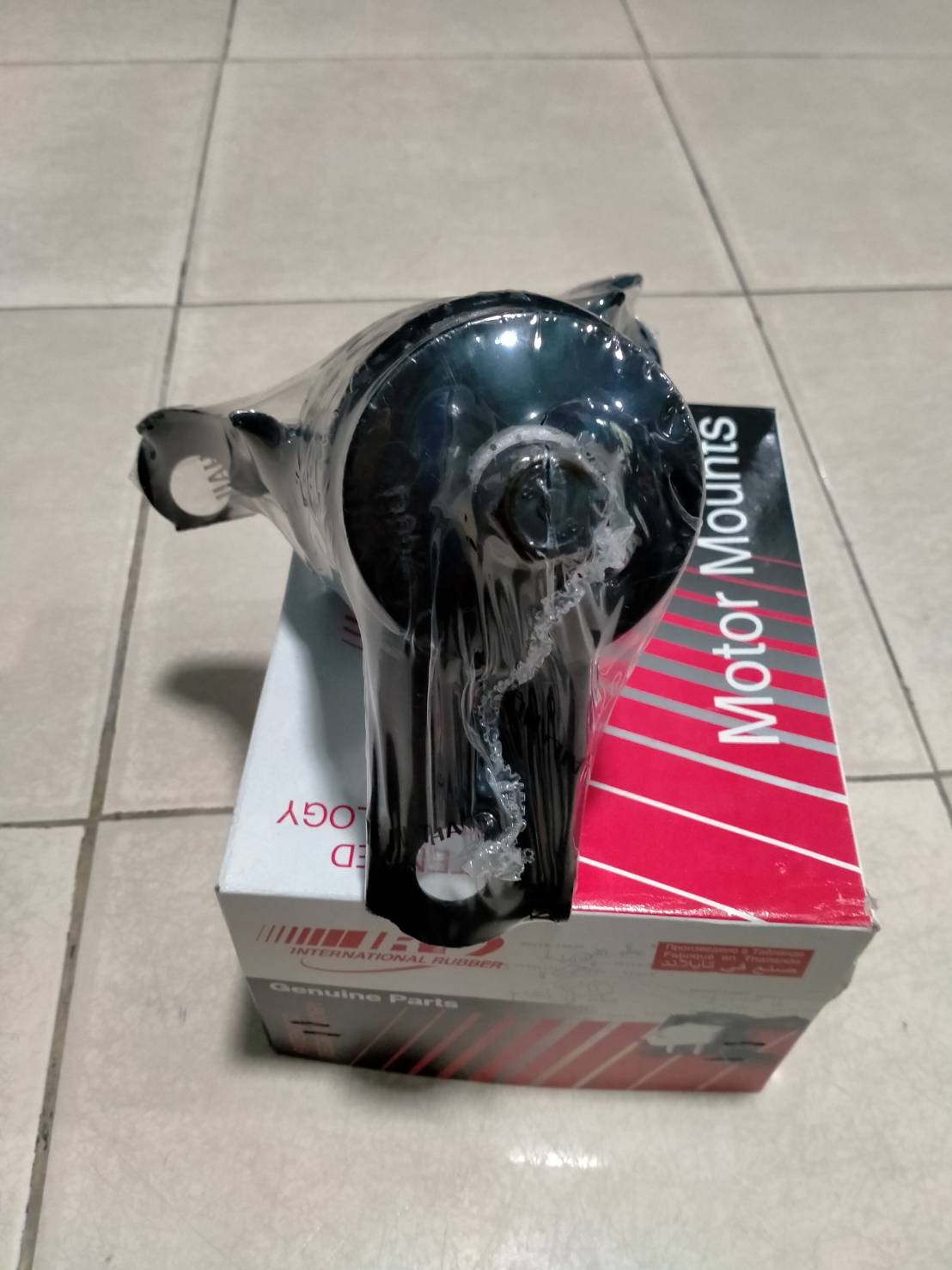 ยางรองแท่นเครื่อง-ด้านขวา FIESTA (เฟียสต้า) *ของเทียบ*