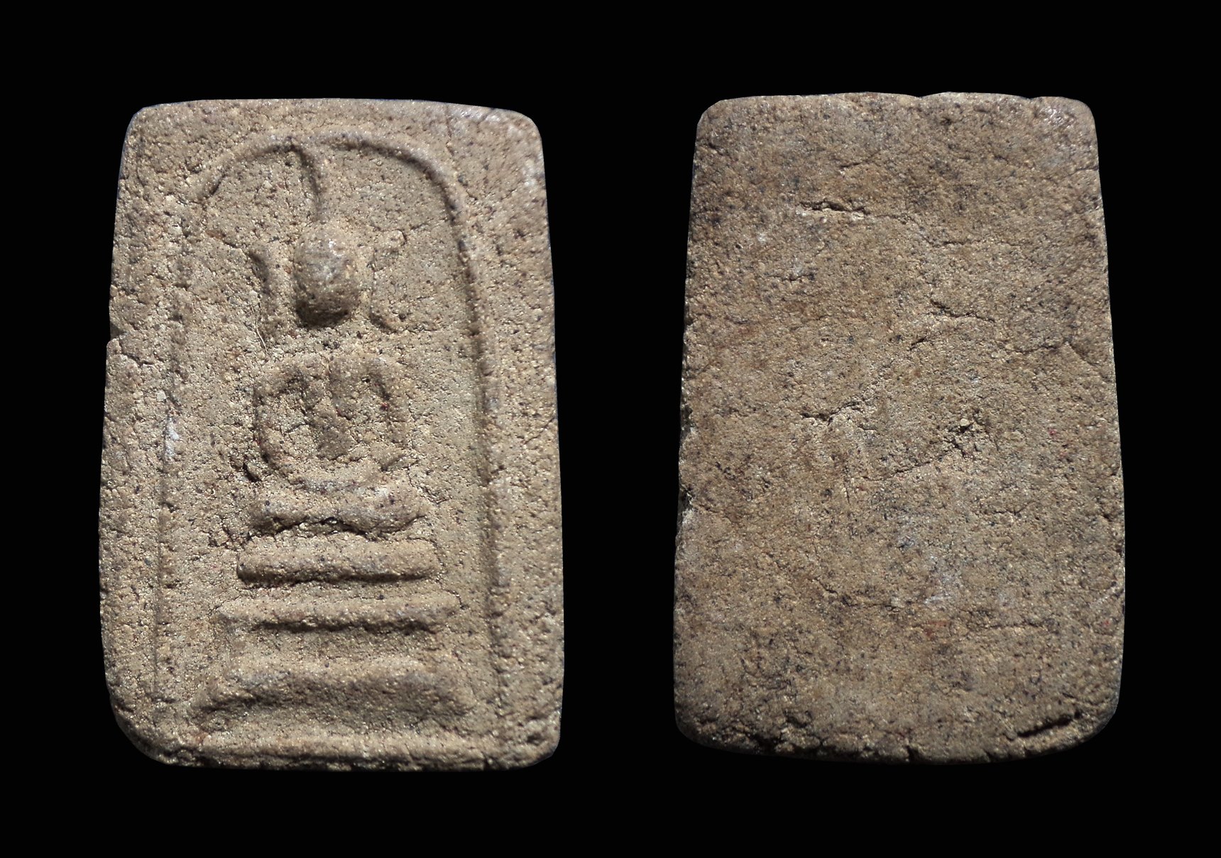 พระสมเด็จ พิมพ์ขาโต๊ะ 3ชั้น หูบายศรี