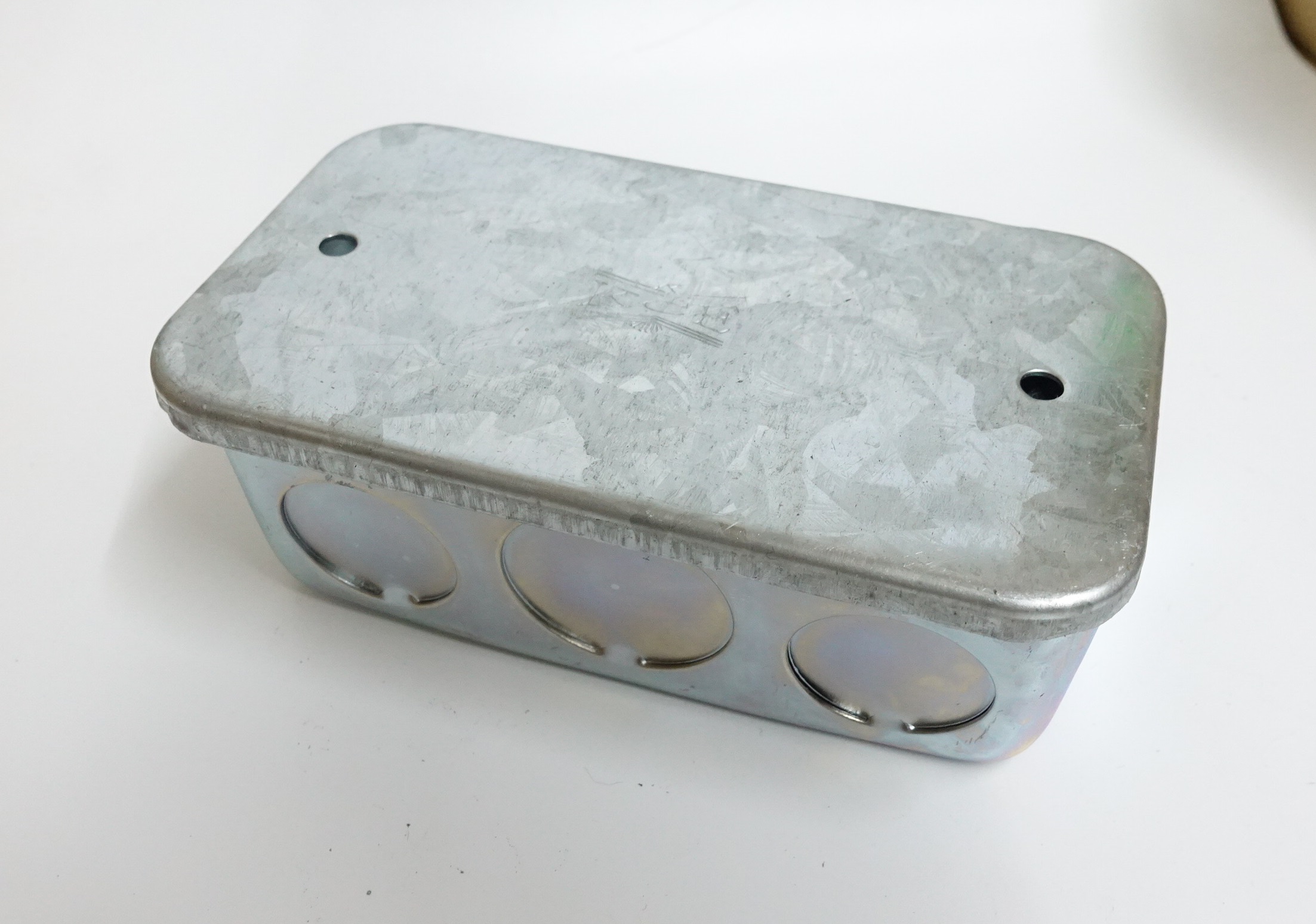 ฝาปิดแฮนดี้บ๊อค 2x4 (พับขอบ)