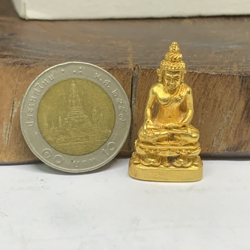 รหัส 64671 พระกริ่งไพรีพ่ายฤทธิ์ เนื้อทองคำ รุ่นคูณรุ่งโรจน์ ปี 2537 หลวงพ่อคูณ วัดบ้านไร่ นน. 27.74 g