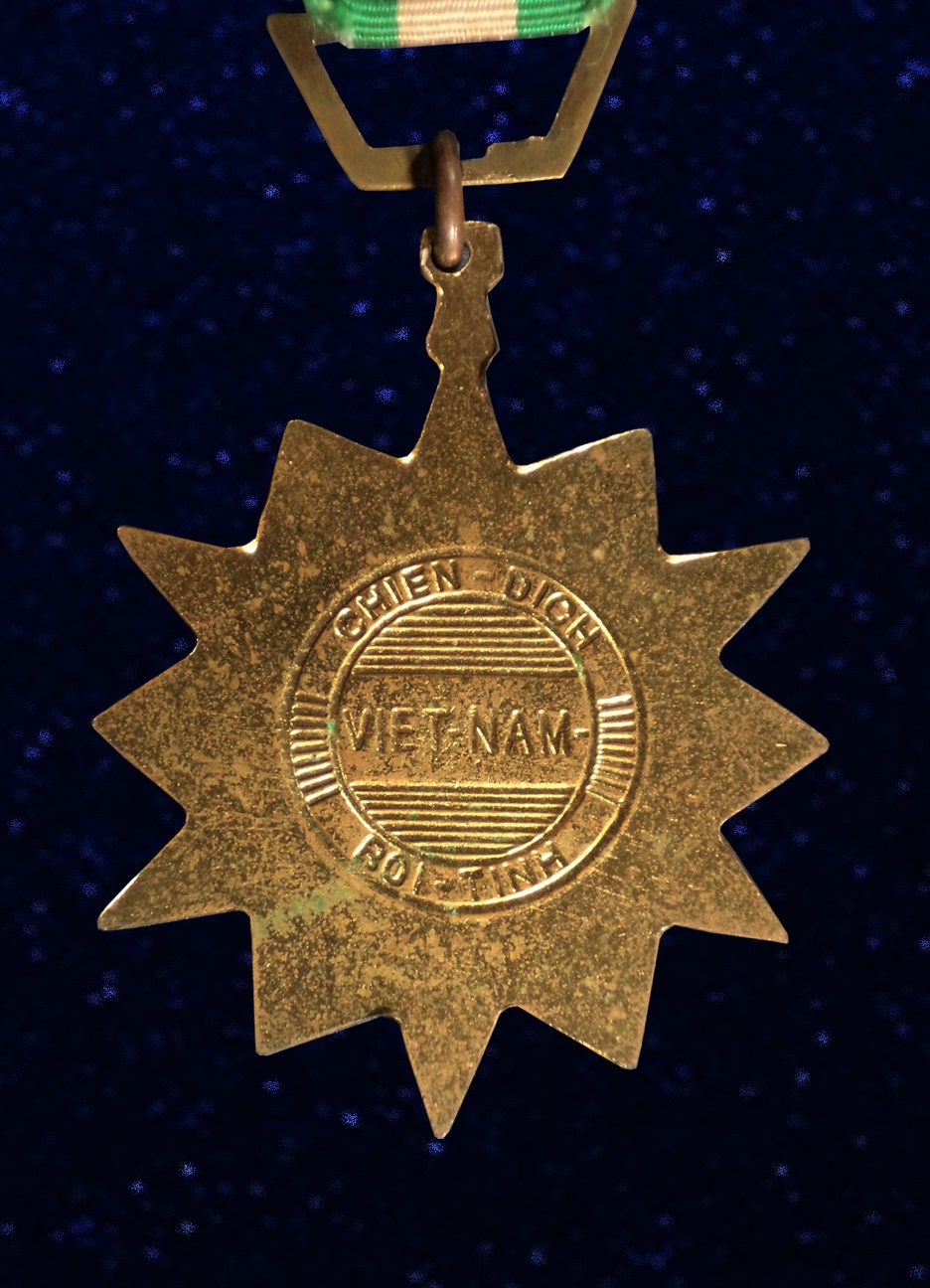เครื่องราชอิสริยาภรณ์ต่างประเทศ(เวียดนาม)เนื้อกะไหล่ทองลงยา ค.ศ.1960