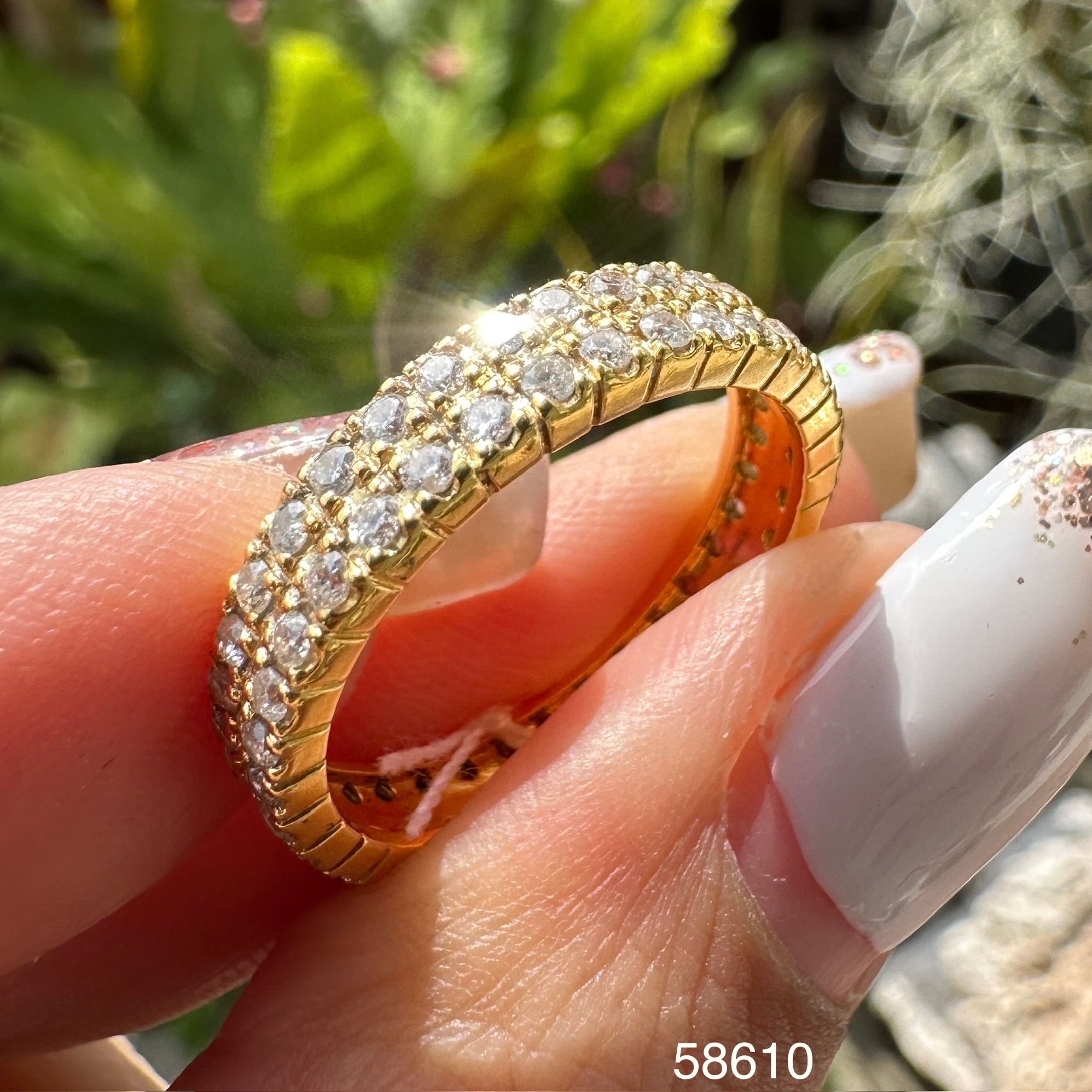 รหัส 58610 แหวน เพชรรอบ 2 แถว เพชร 68 เม็ด 1.02 กะรัต ทอง18k งานสวยมาก นน. 3.98 g