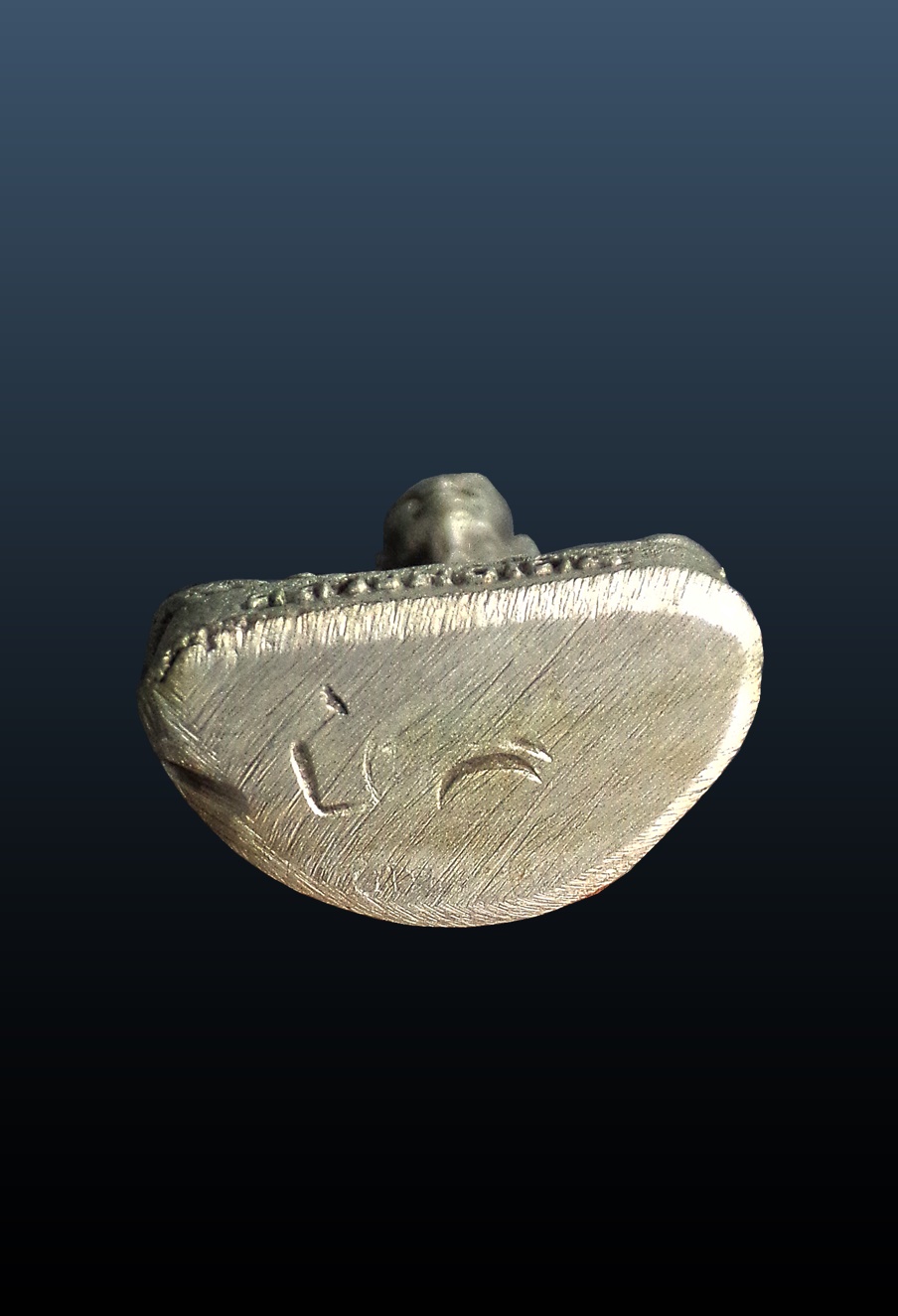 รูปหล่อหลวงพ่อเดิม วัดหนองโพ รุ่นปลอดภัย ออกวัดหนองหลวง จ.นครสวรรค์ เนื้อเงิน