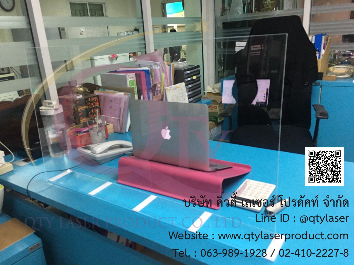 Acrylic Partition011