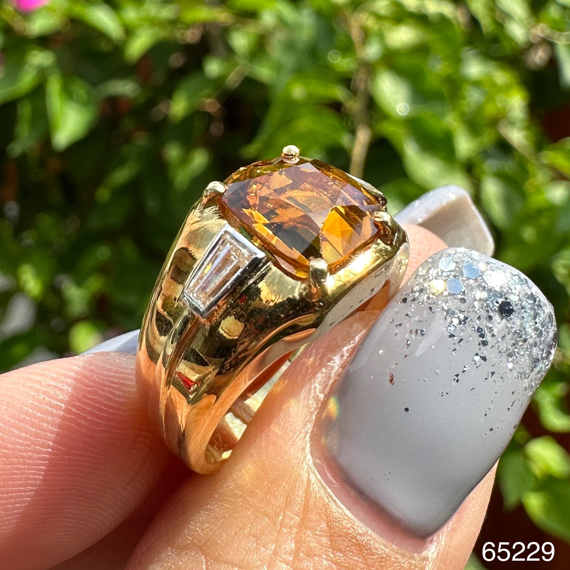 รหัส 65229 แหวน บุษราคัม บางกะจะ ฝังเพชร 2 เม็ด 0.10 กะรัต ทอง18K ขนาด 50.5 พร้อม Cert. นน. 9.05 g
