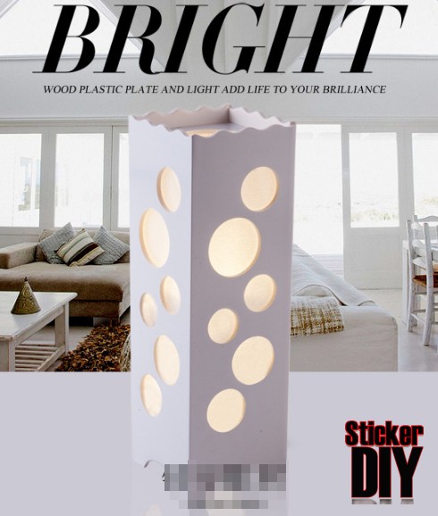 โคมไฟแต่งบ้าน แบบตั้งโต๊ะฉลุลาย BUBBLES สีขาว