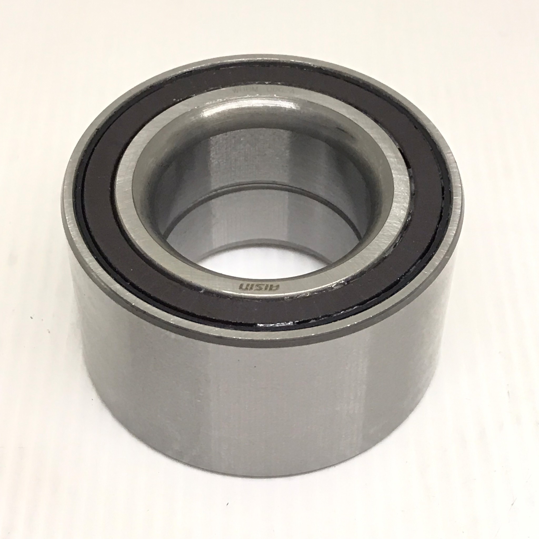 ลูกปืนล้อหน้า MITSUBISHI MIRAGE, ATTRAGE 2011-2019 (ABS) DAIHATSU MIRA / มิตซูบิชิ มิราจ แอททราจ ไดฮัทสุ มิร่า / ขนาด 35X64X37 / เบอร์ WHBM-0002A / ยี่ห้อ AISIN (wheel bearing front)