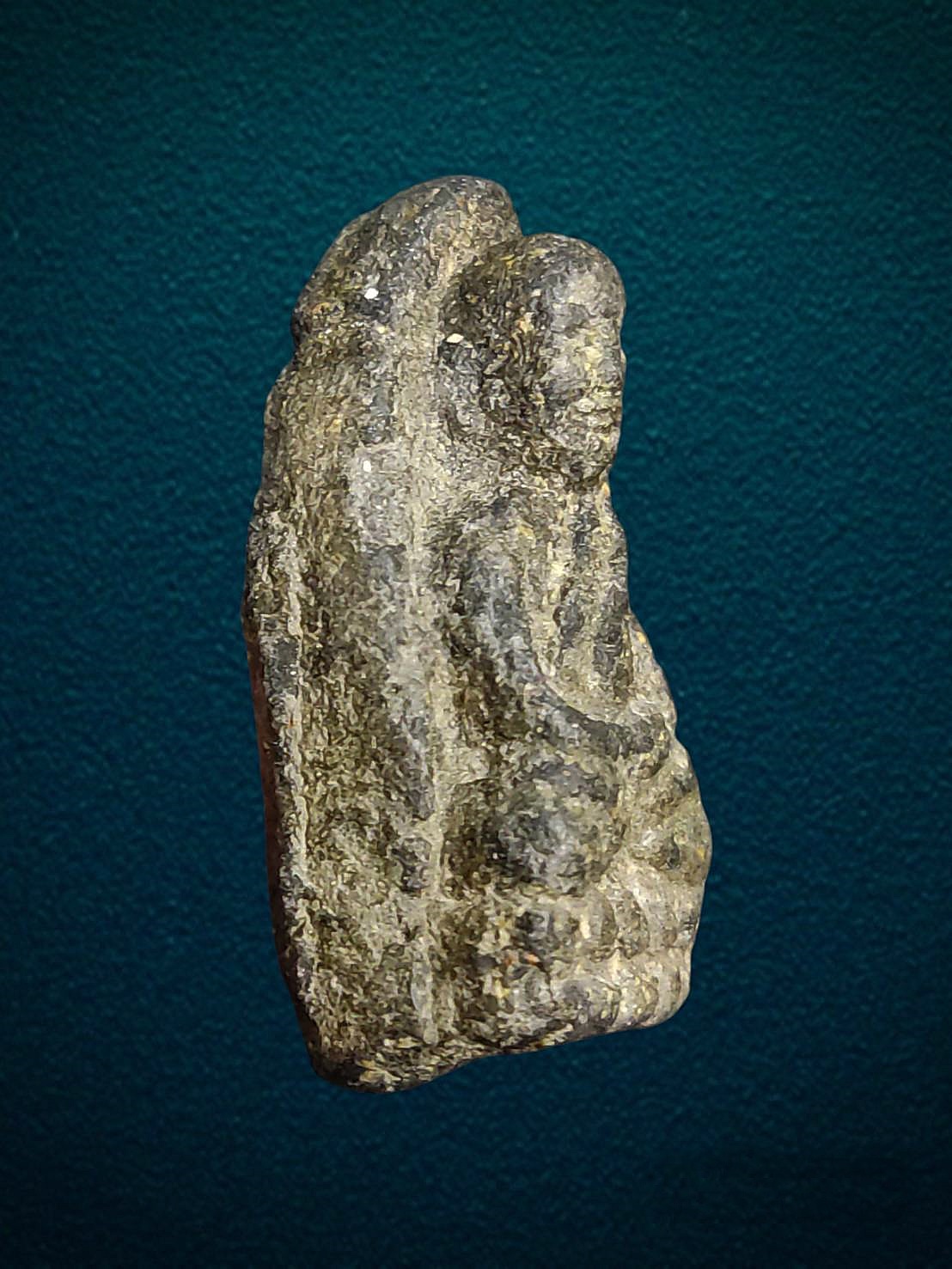 หลวงพ่อทวด วัดช้างให้ เนื้อว่าน ปี2497 พิมพ์กลางชลูด