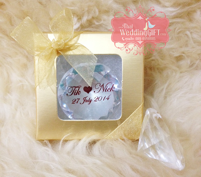 ที่ทับกระดาษ เพชรใส พร้อมสกรีนชื่อ แพ็คกล่องผูกโบว์